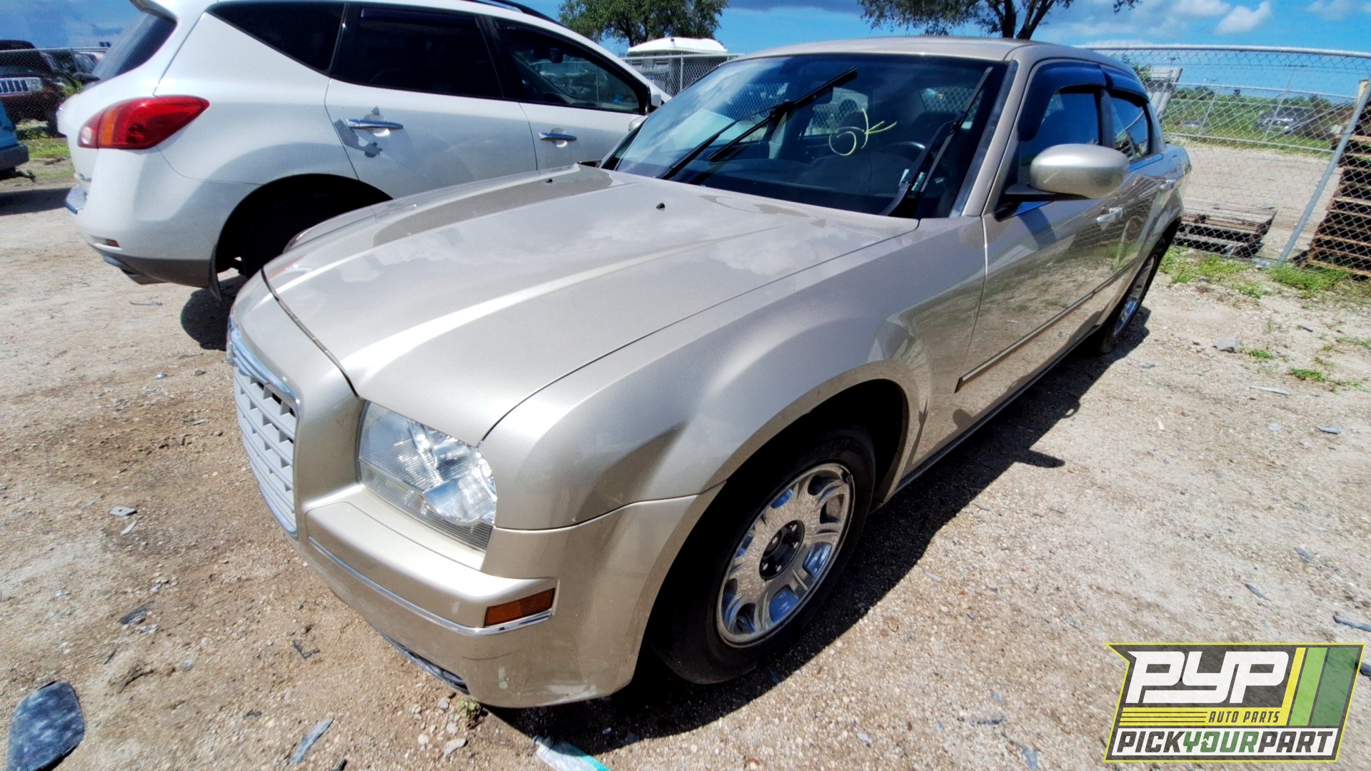 2006 CHRYSLER 300 available for parts