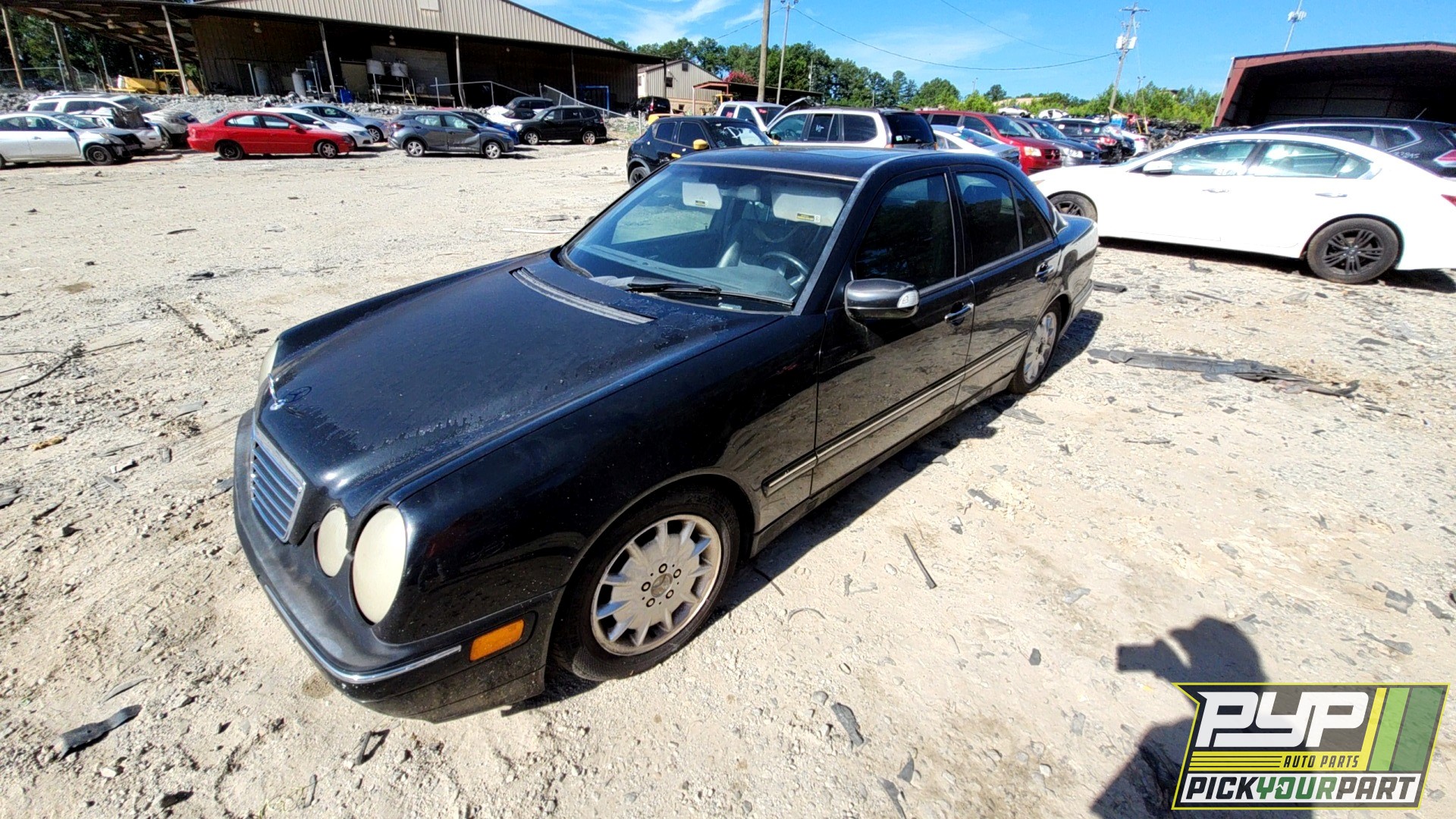 2001 MERCEDES-BENZ E320 partes disponibles