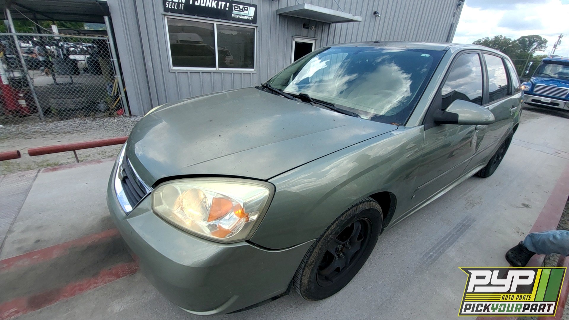 2006 CHEVROLET MALIBU available for parts