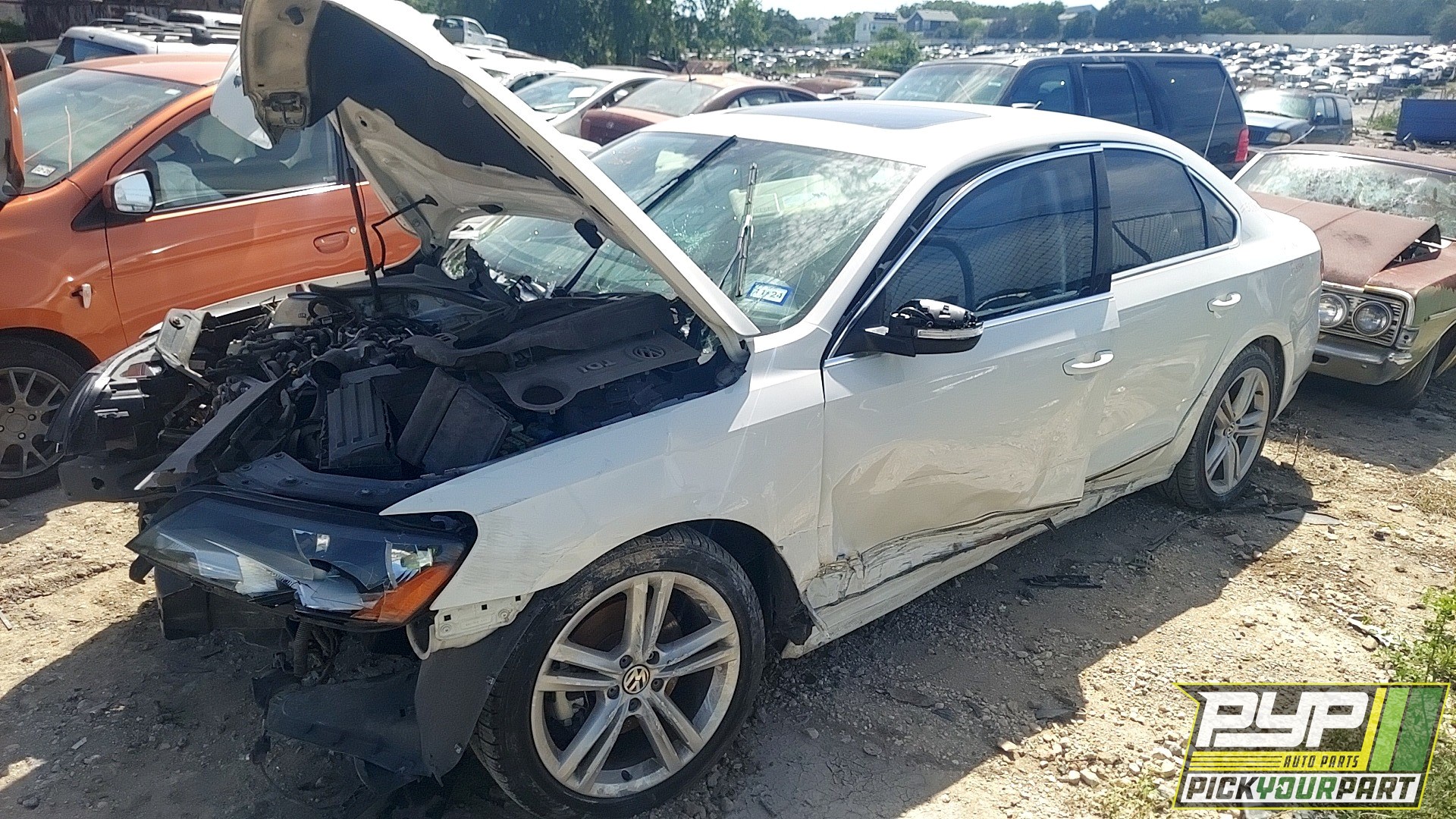 2014 VOLKSWAGEN PASSAT partes disponibles