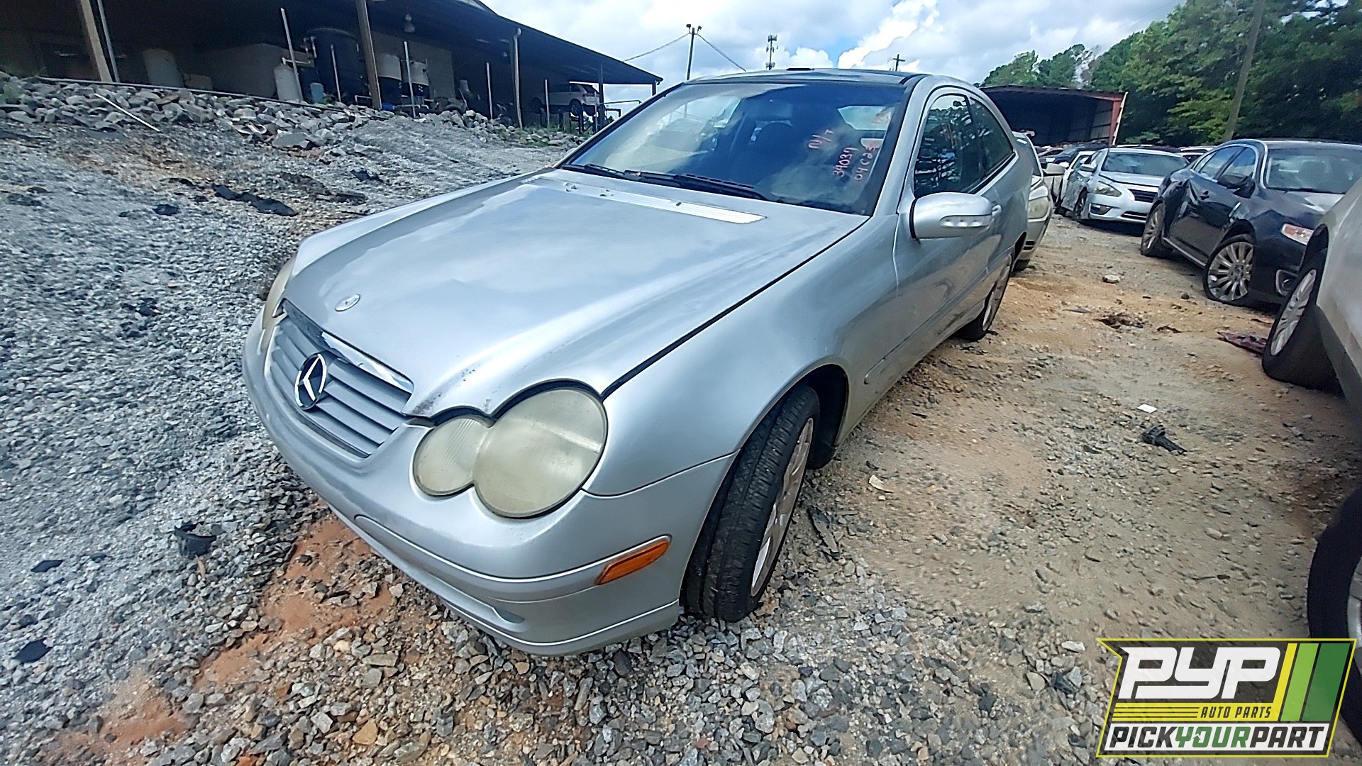 2004 MERCEDES-BENZ C230 partes disponibles