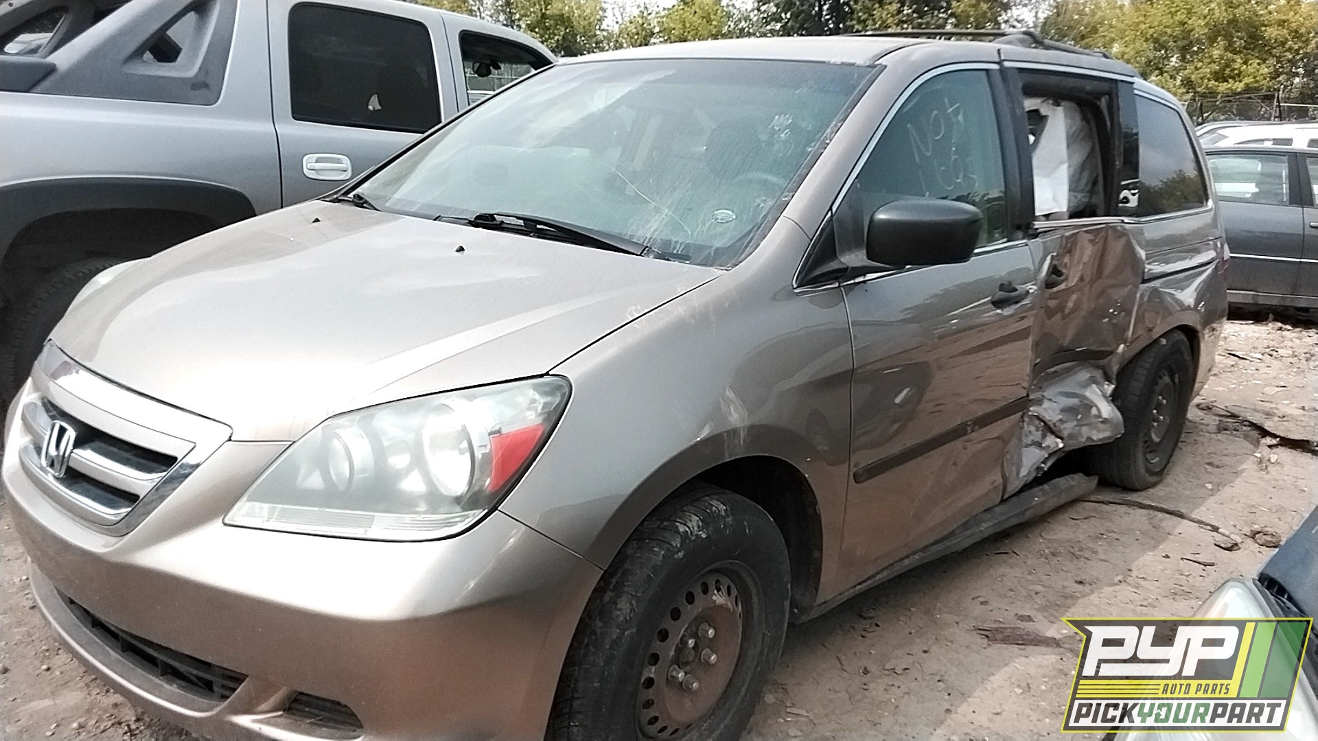 2005 HONDA ODYSSEY available for parts