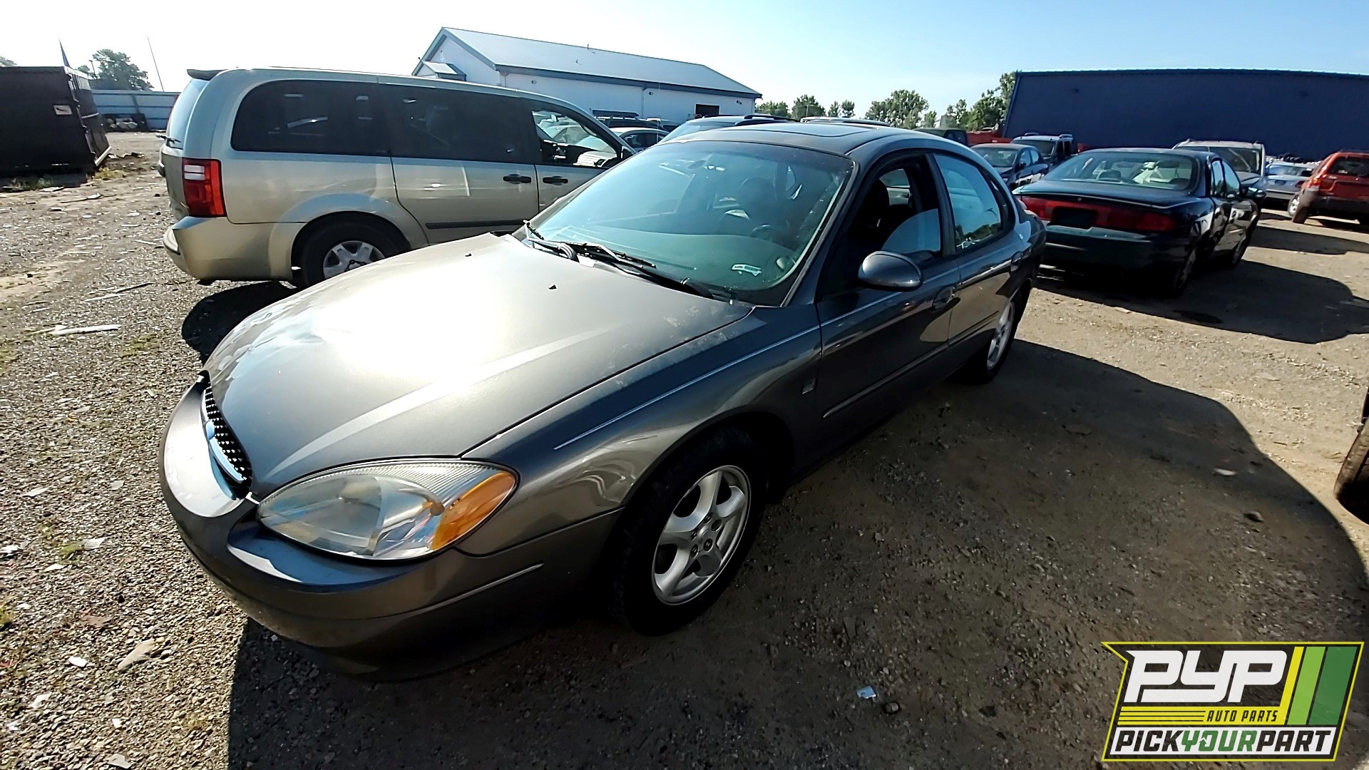 2003 FORD TAURUS available for parts