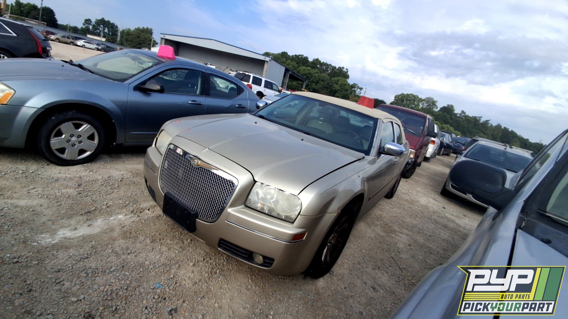 2006 CHRYSLER 300 available for parts