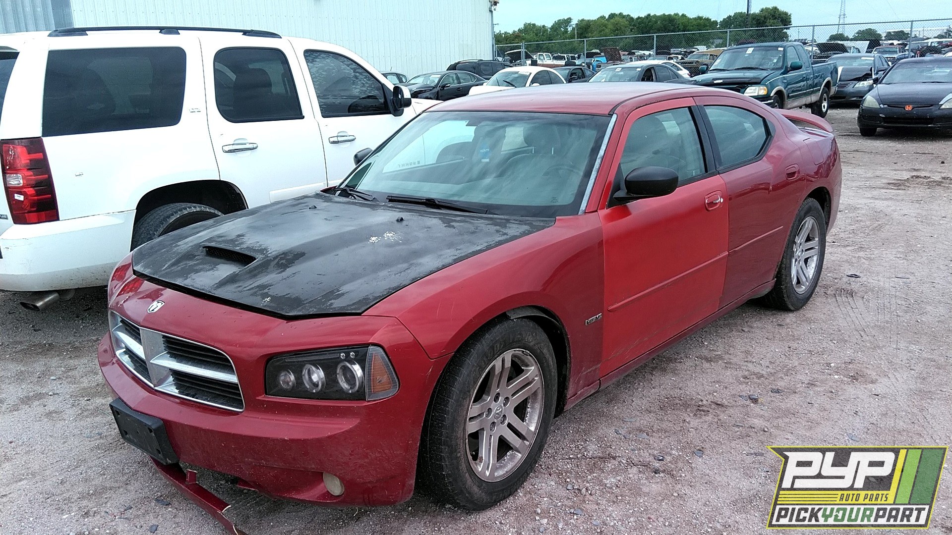 2006 DODGE CHARGER available for parts