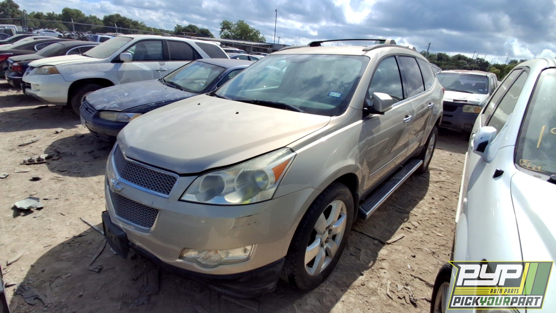 2011 CHEVROLET TRAVERSE available for parts