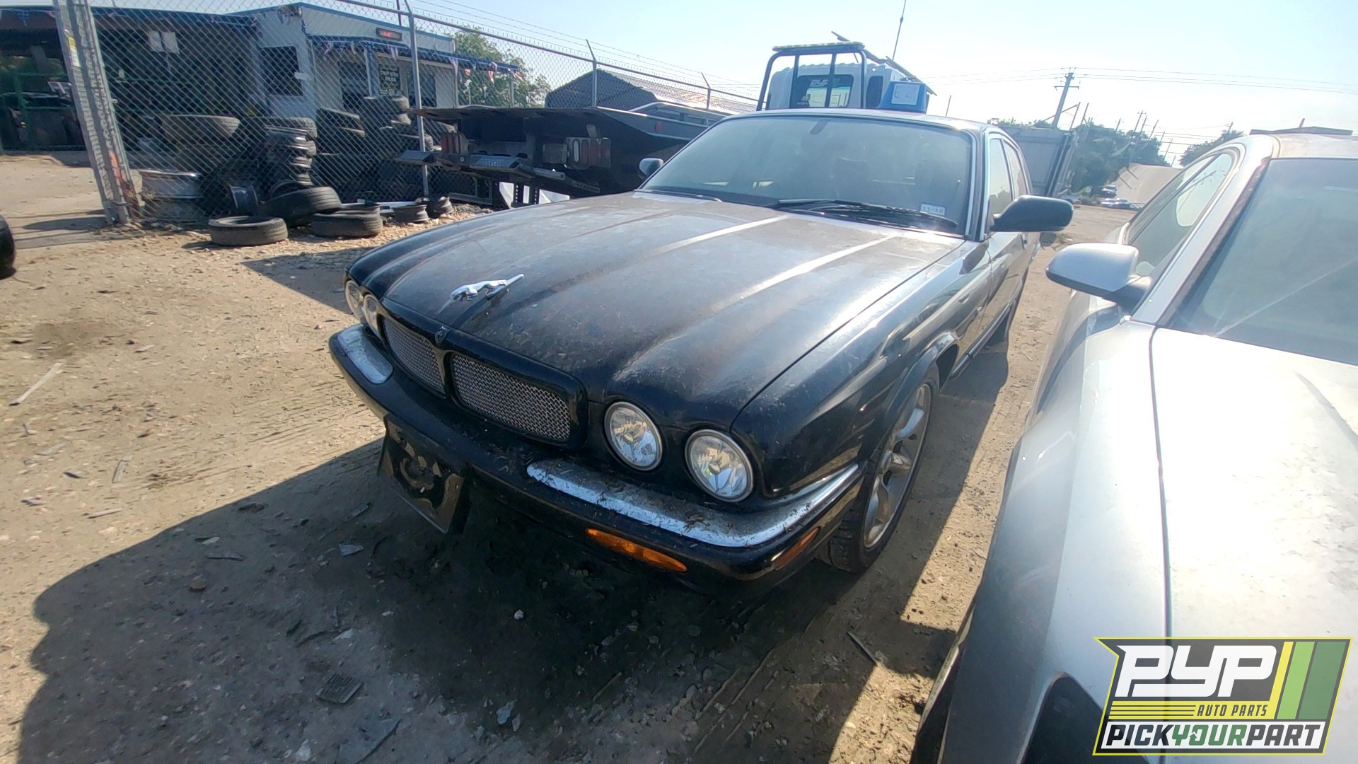 2001 JAGUAR XJR available for parts