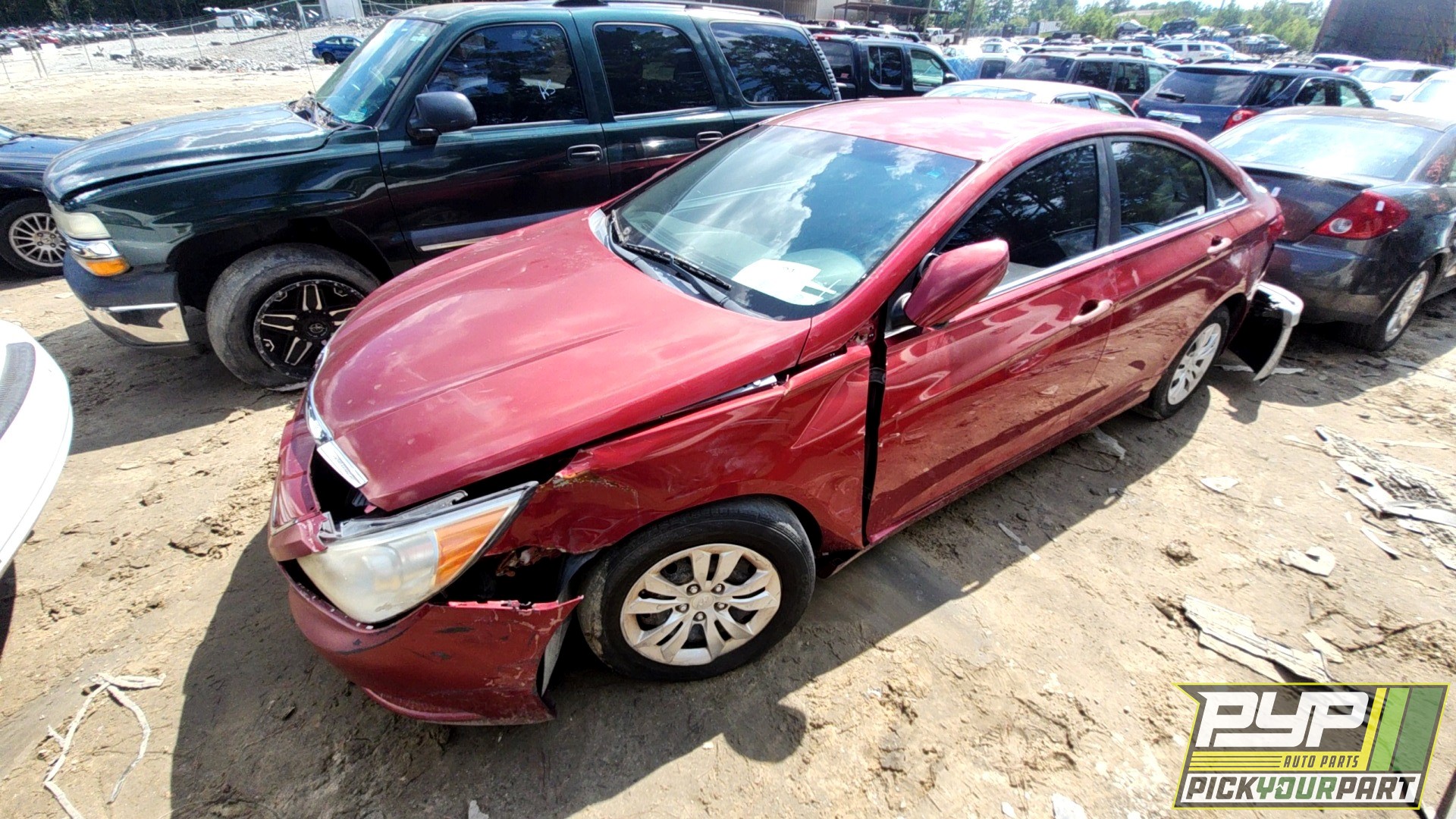 2011 HYUNDAI SONATA available for parts