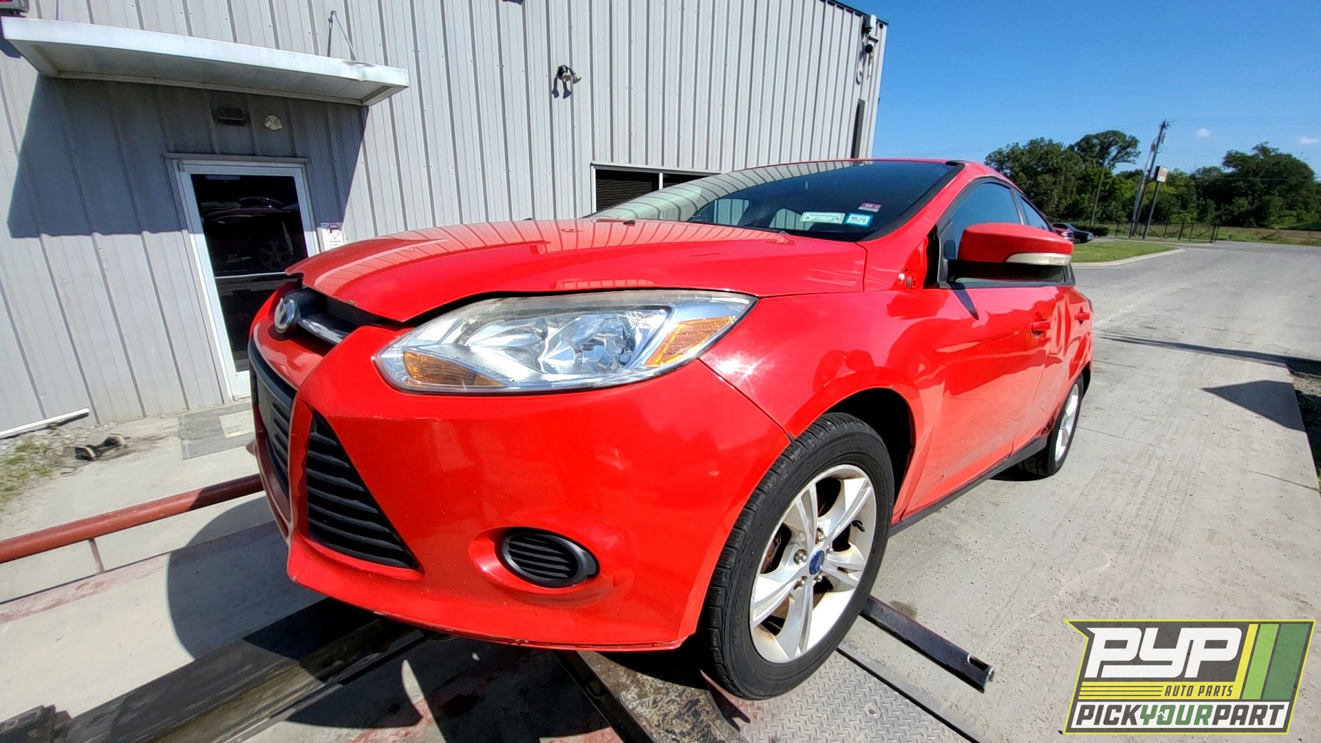 2013 FORD FOCUS available for parts