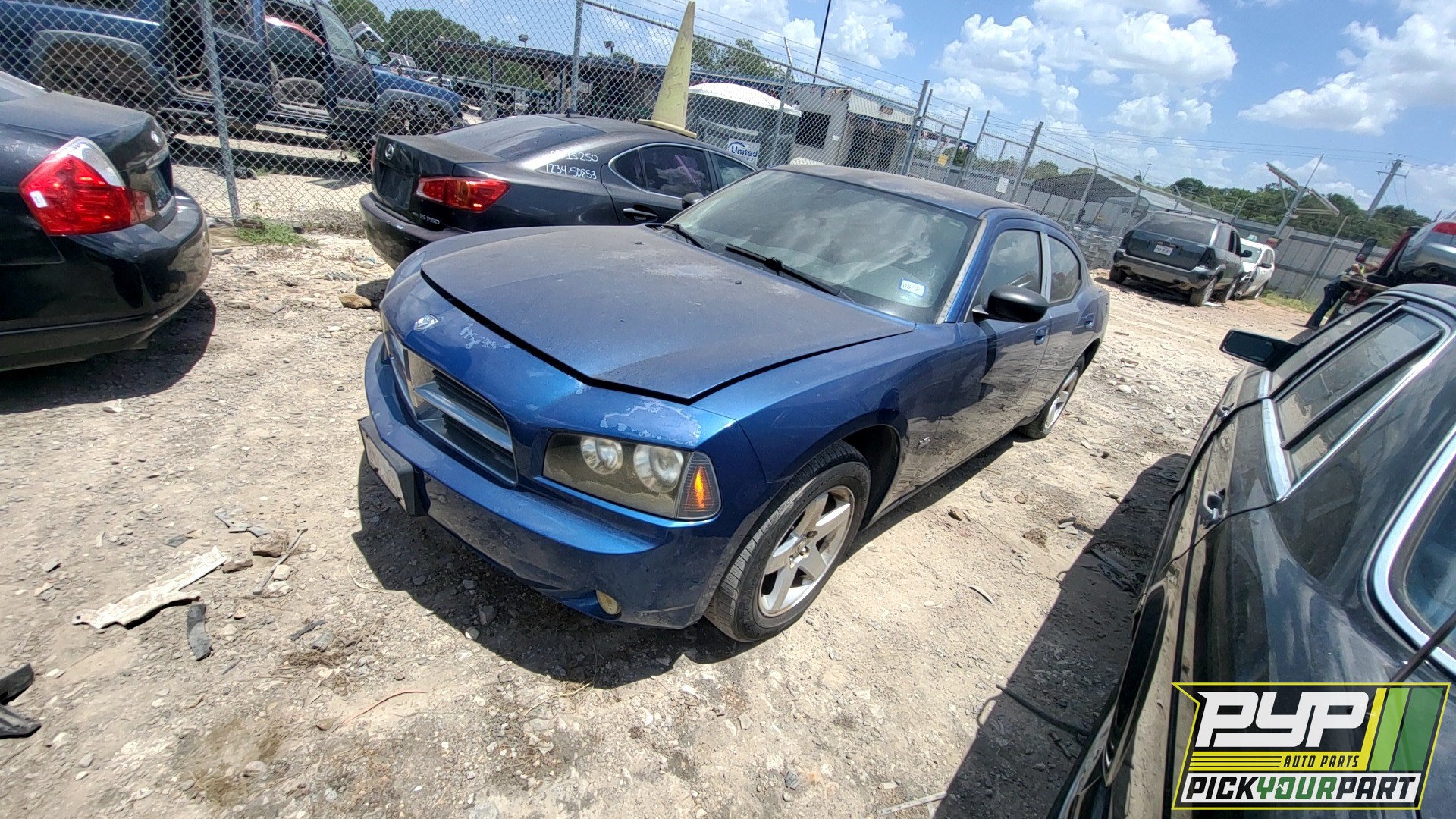 2009 DODGE CHARGER partes disponibles