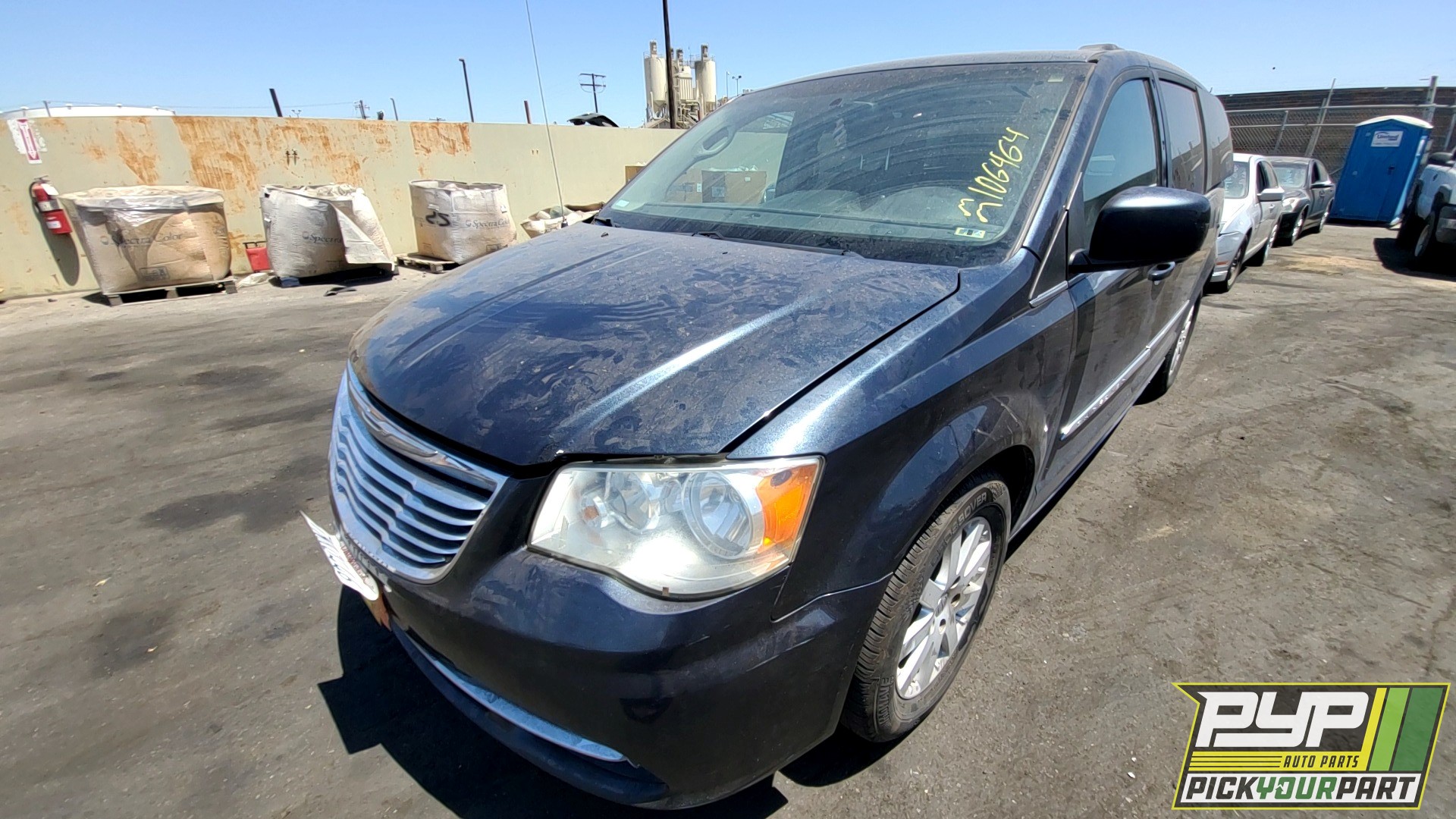 2014 CHRYSLER TOWN & COUNTRY available for parts
