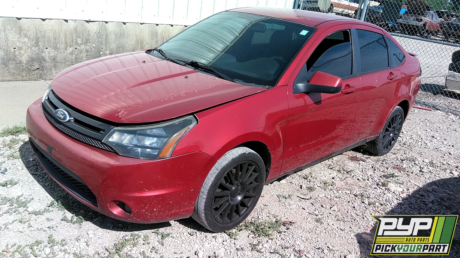 2010 FORD FOCUS available for parts