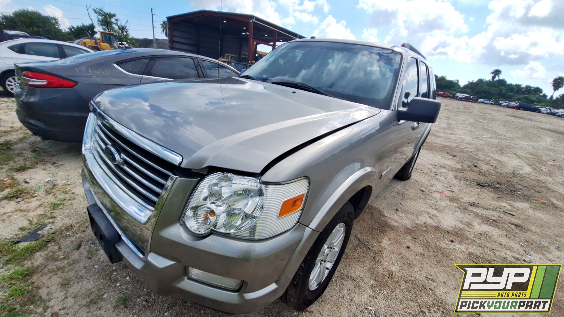 2008 FORD EXPLORER available for parts