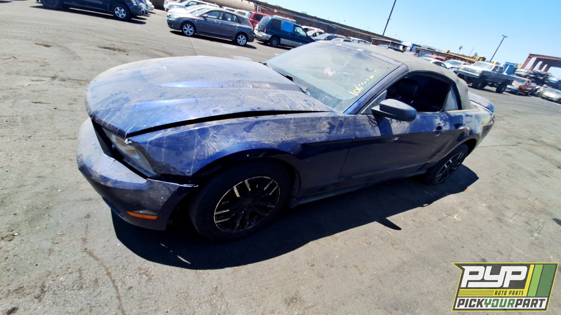 2012 FORD MUSTANG available for parts