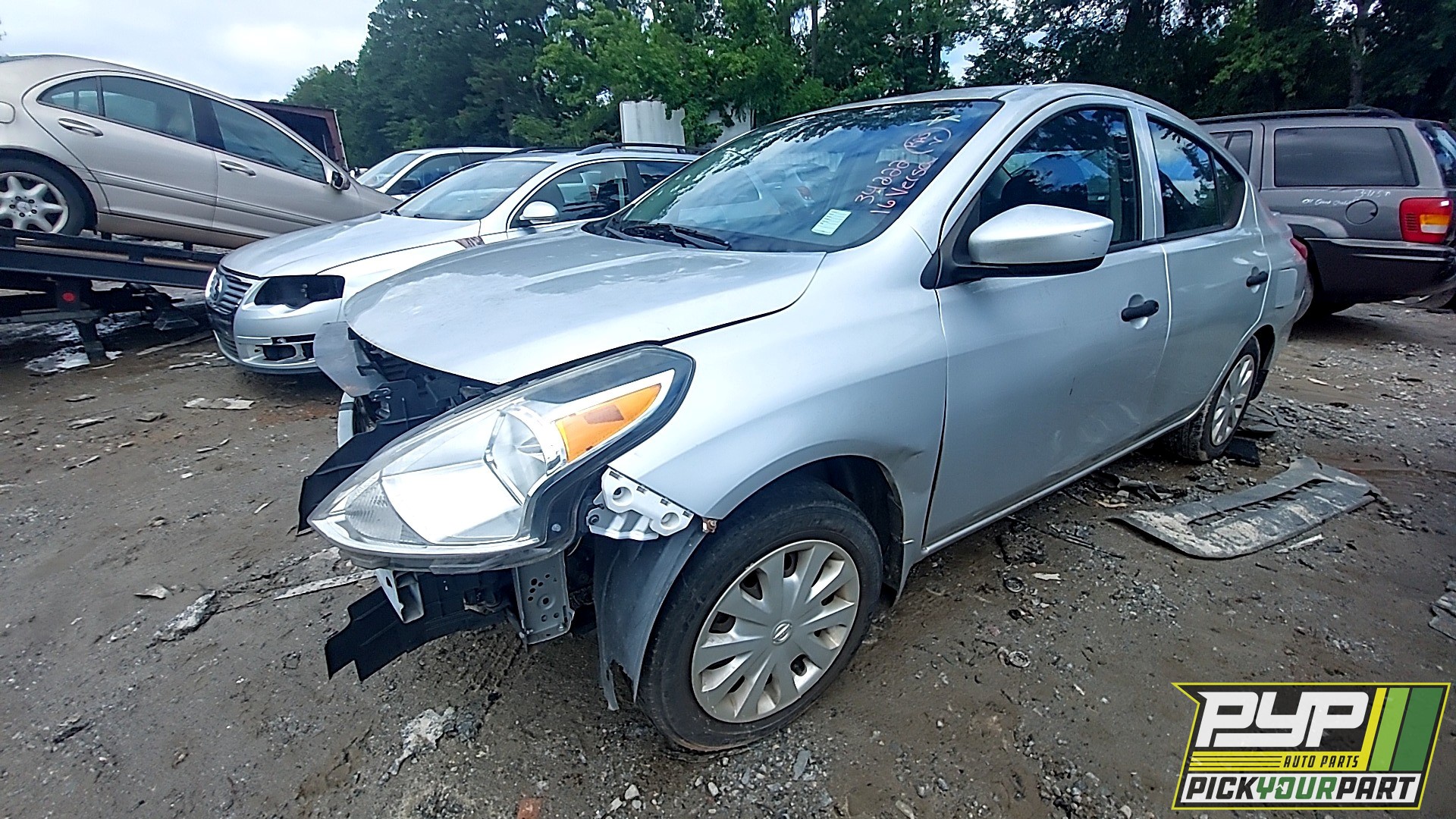 2016 NISSAN VERSA partes disponibles