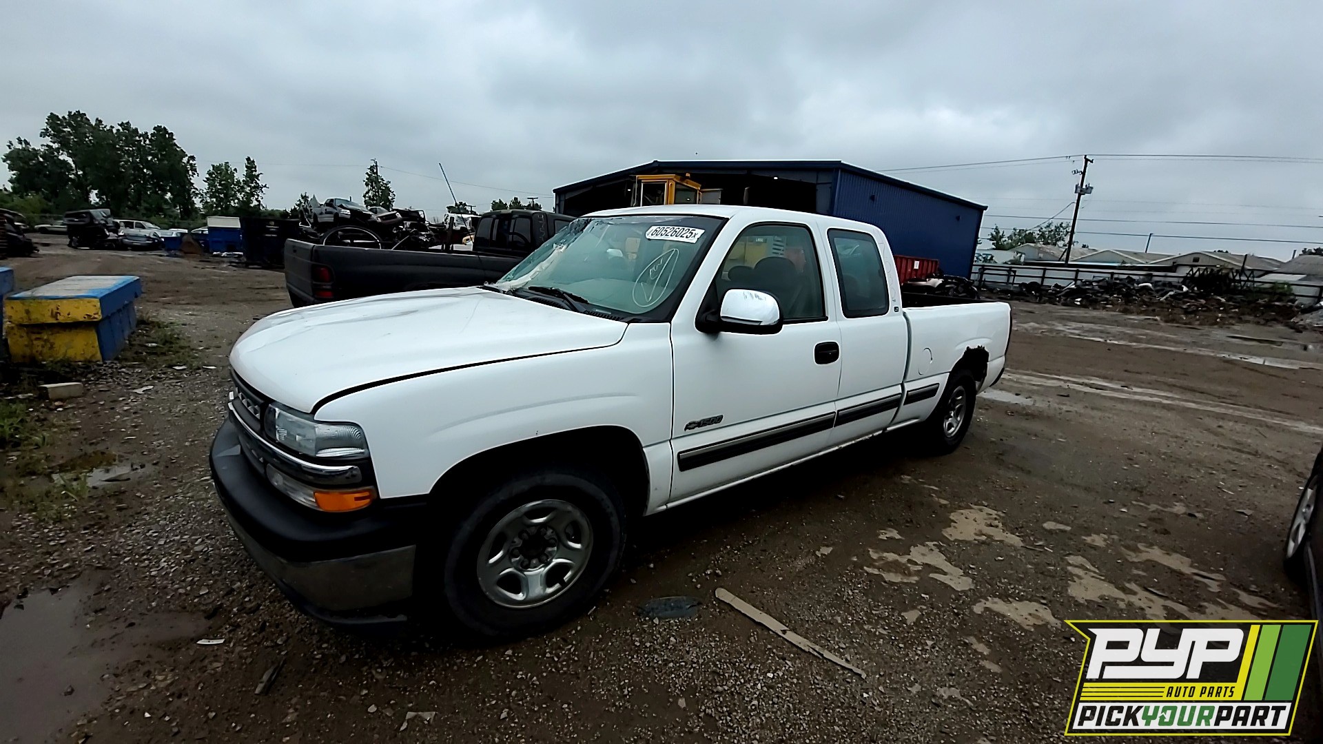 2000 CHEVROLET SILVERADO 1500 available for parts