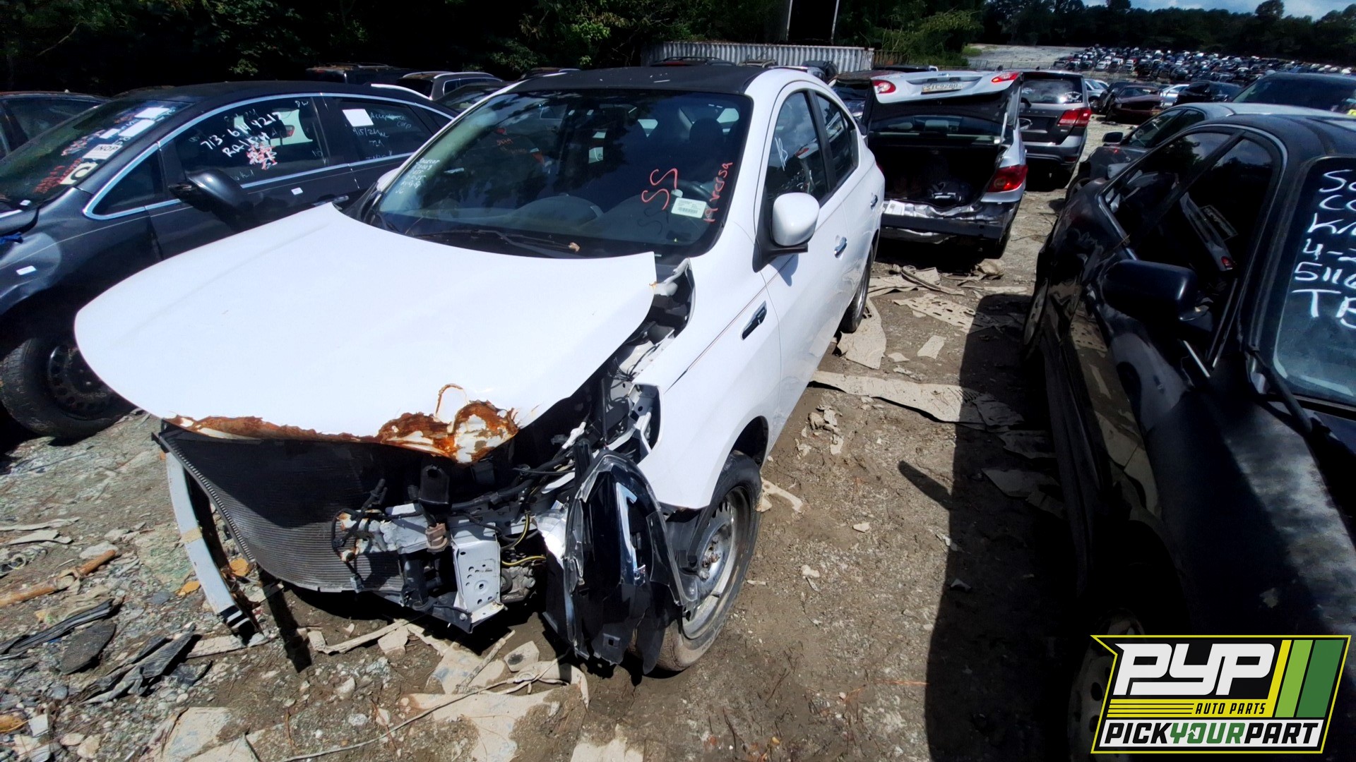 2019 NISSAN VERSA partes disponibles