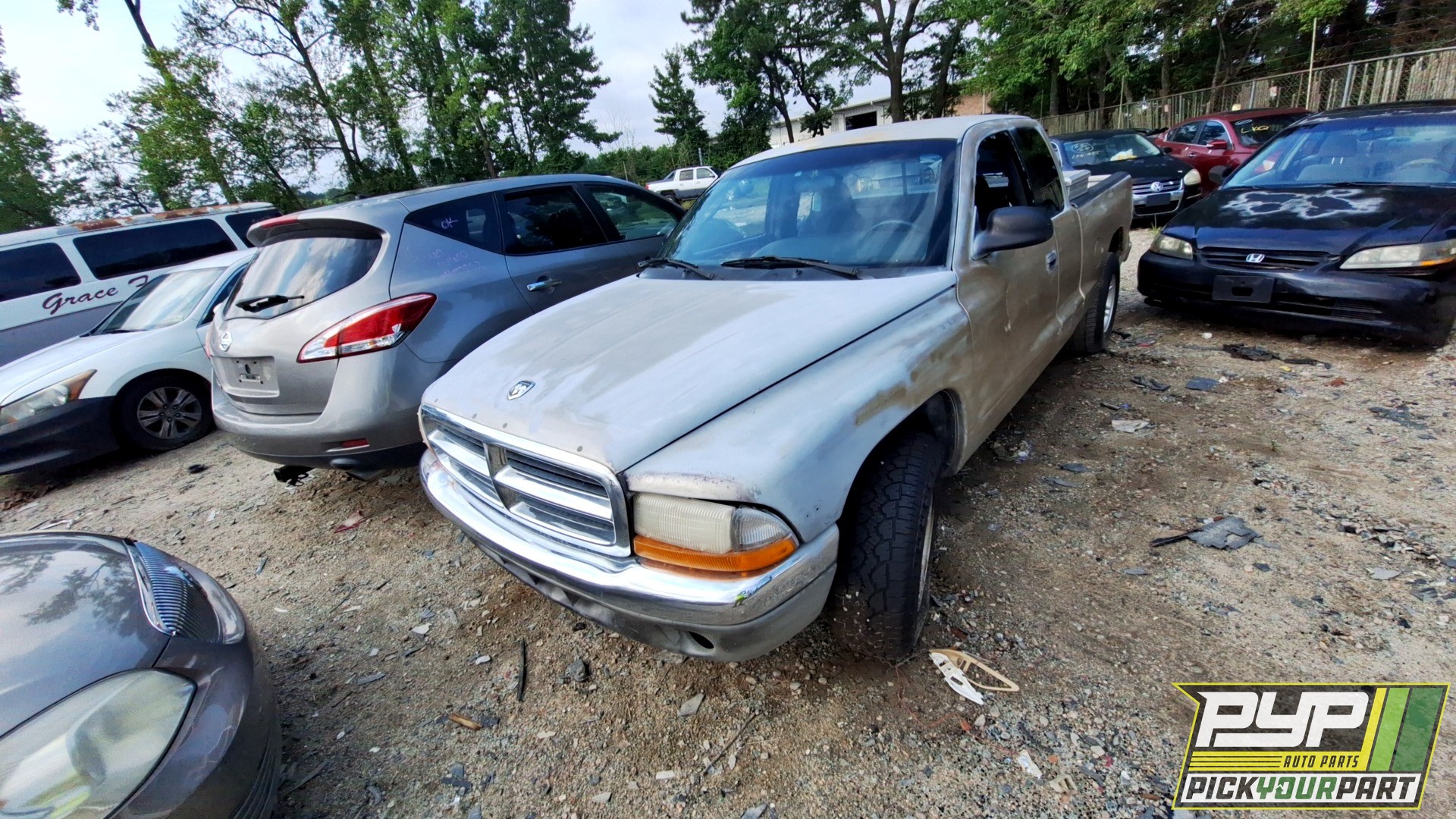 2000 DODGE DAKOTA available for parts