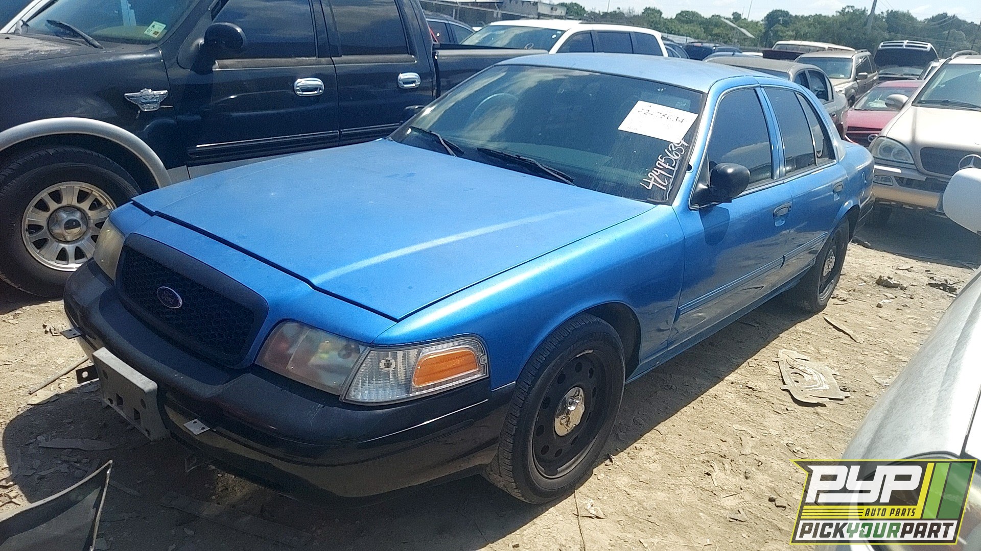 2009 FORD CROWN VICTORIA available for parts