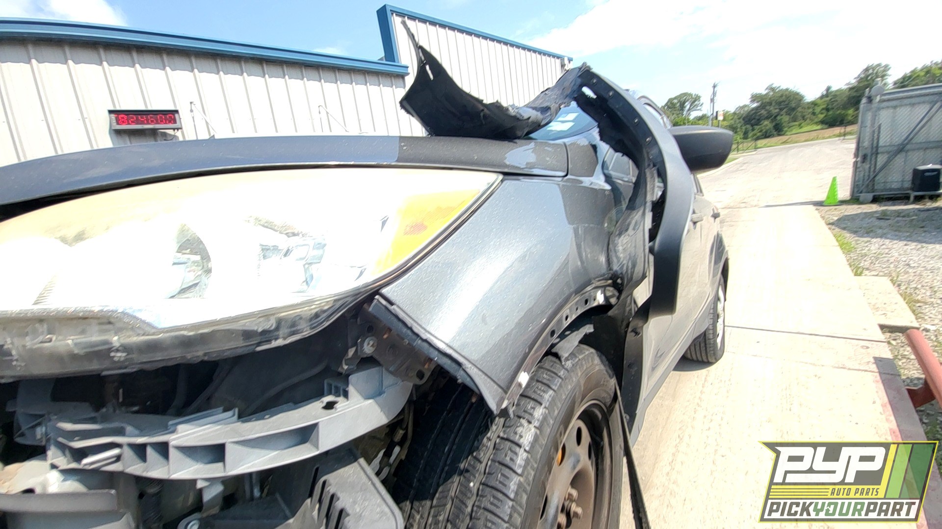 2013 FORD ESCAPE available for parts