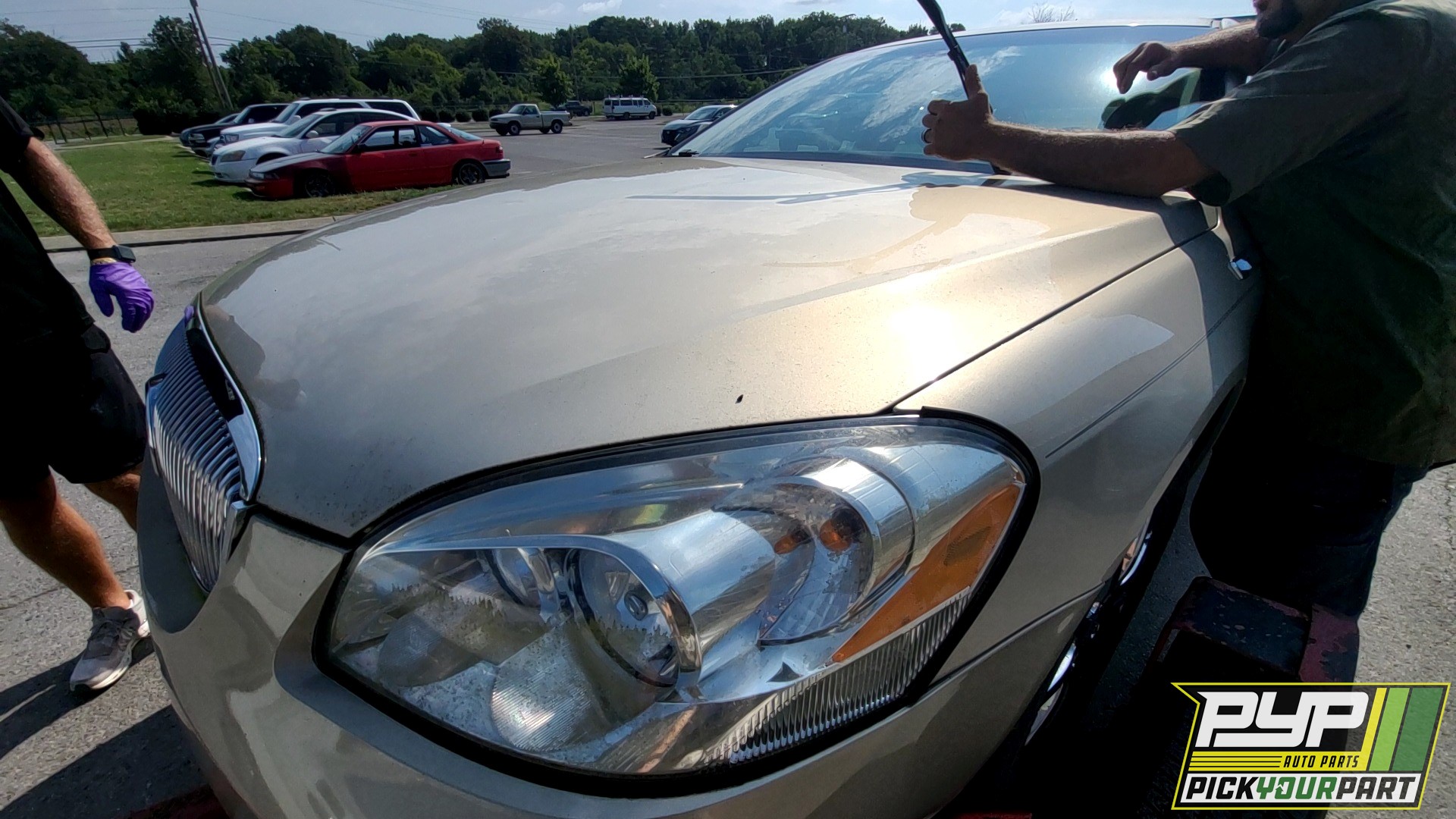 2008 BUICK LUCERNE available for parts
