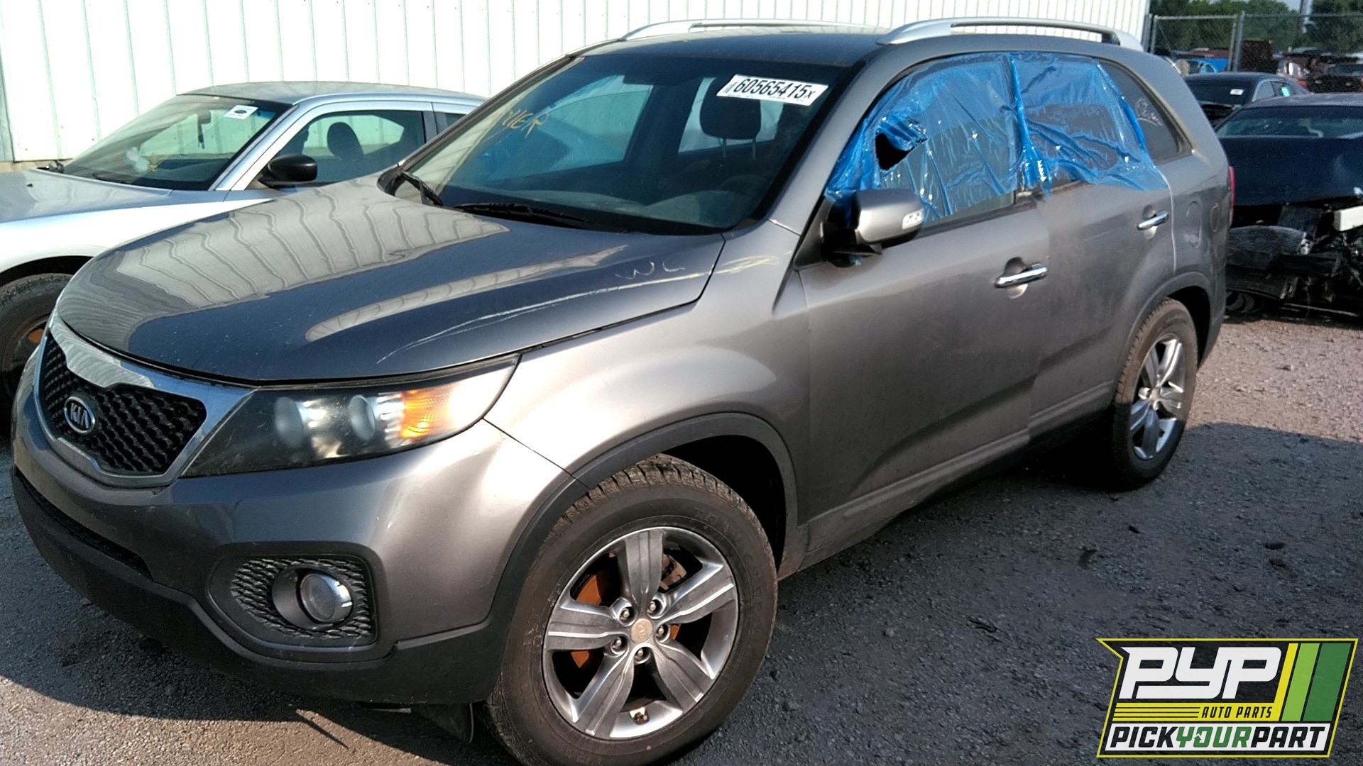 2012 KIA SORENTO available for parts