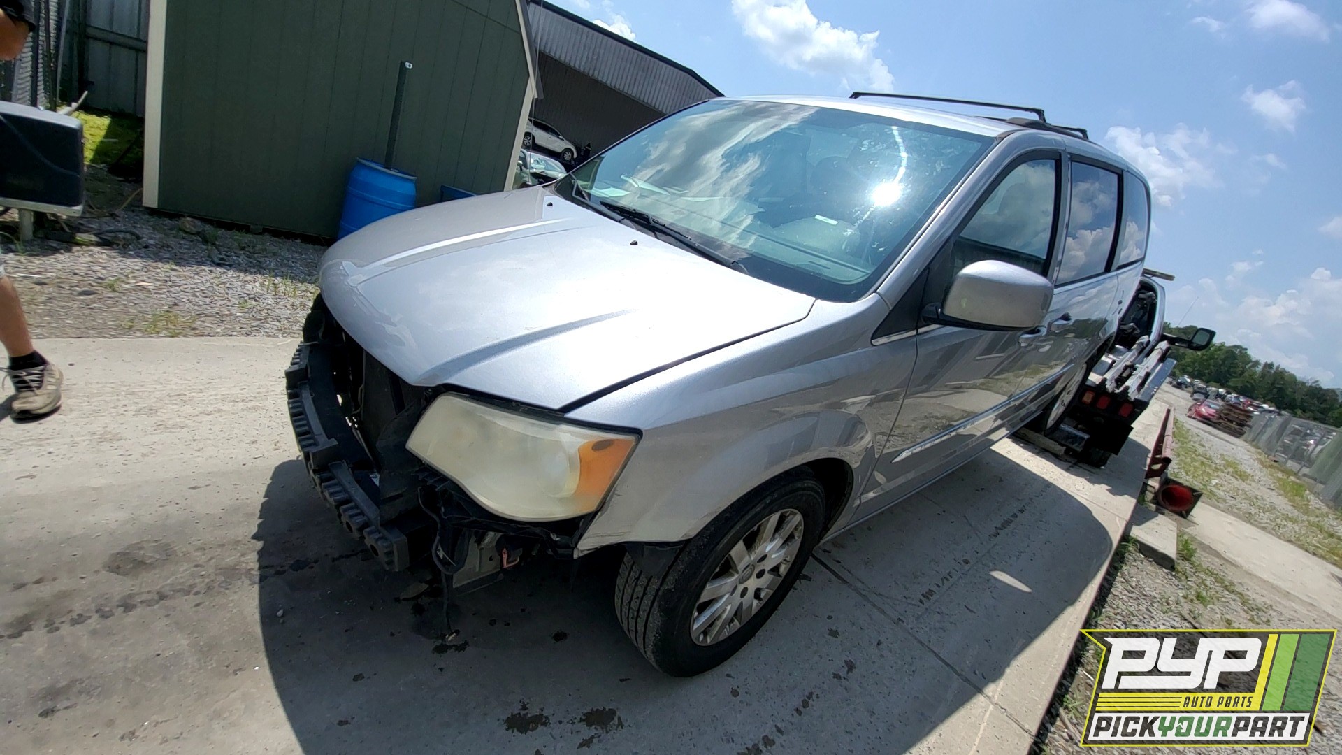 2013 CHRYSLER TOWN & COUNTRY partes disponibles