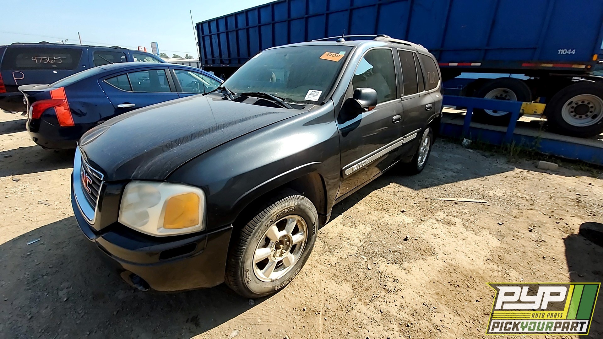 2004 GMC ENVOY available for parts