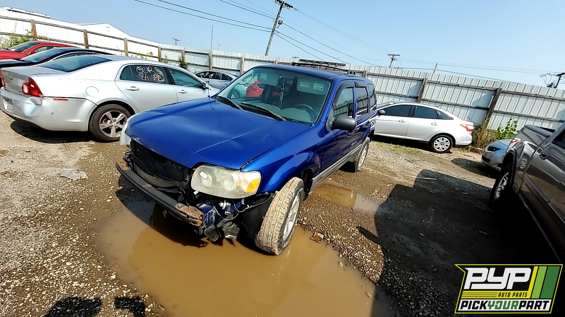 2005 FORD ESCAPE available for parts