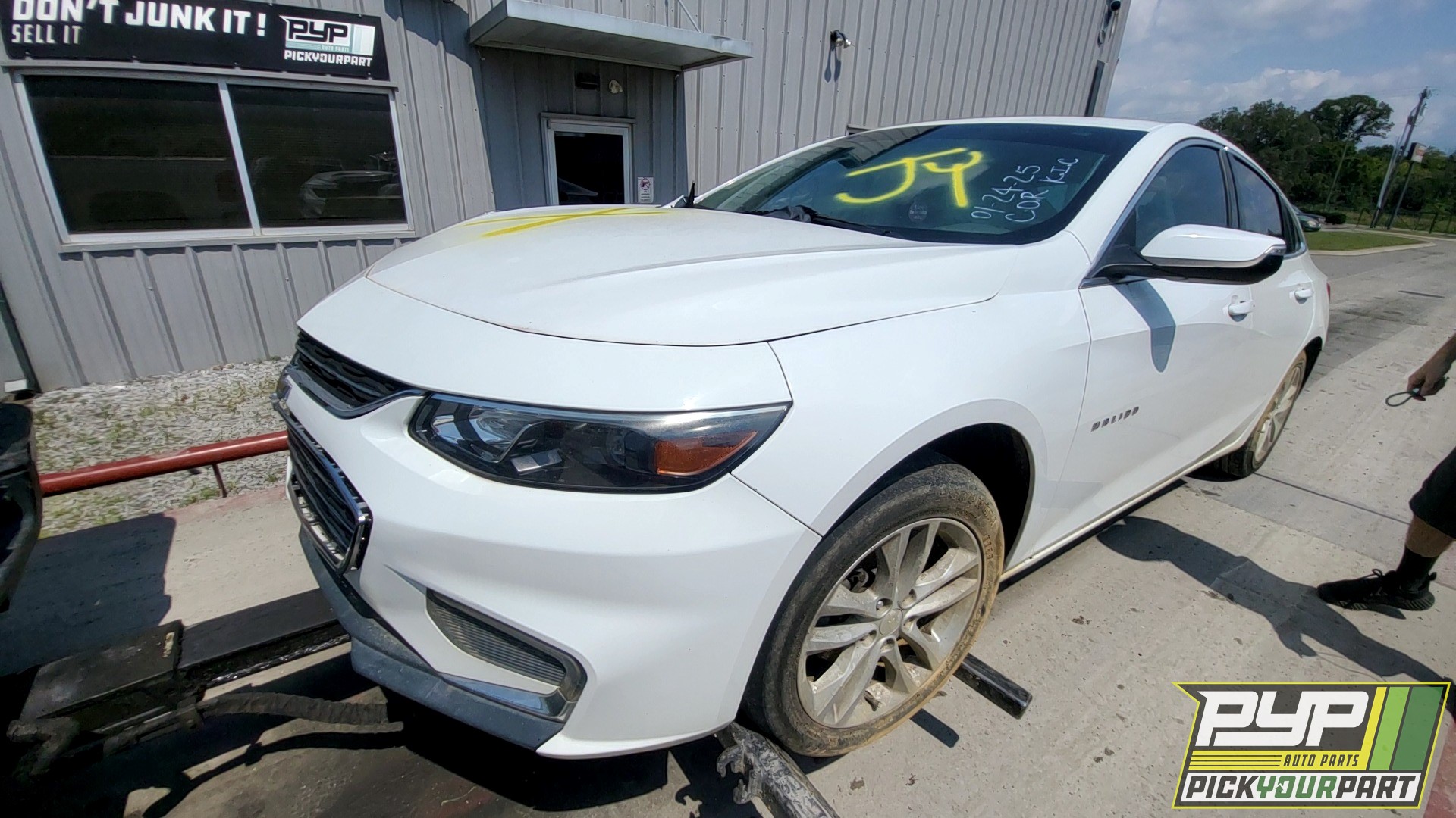 2016 CHEVROLET MALIBU available for parts