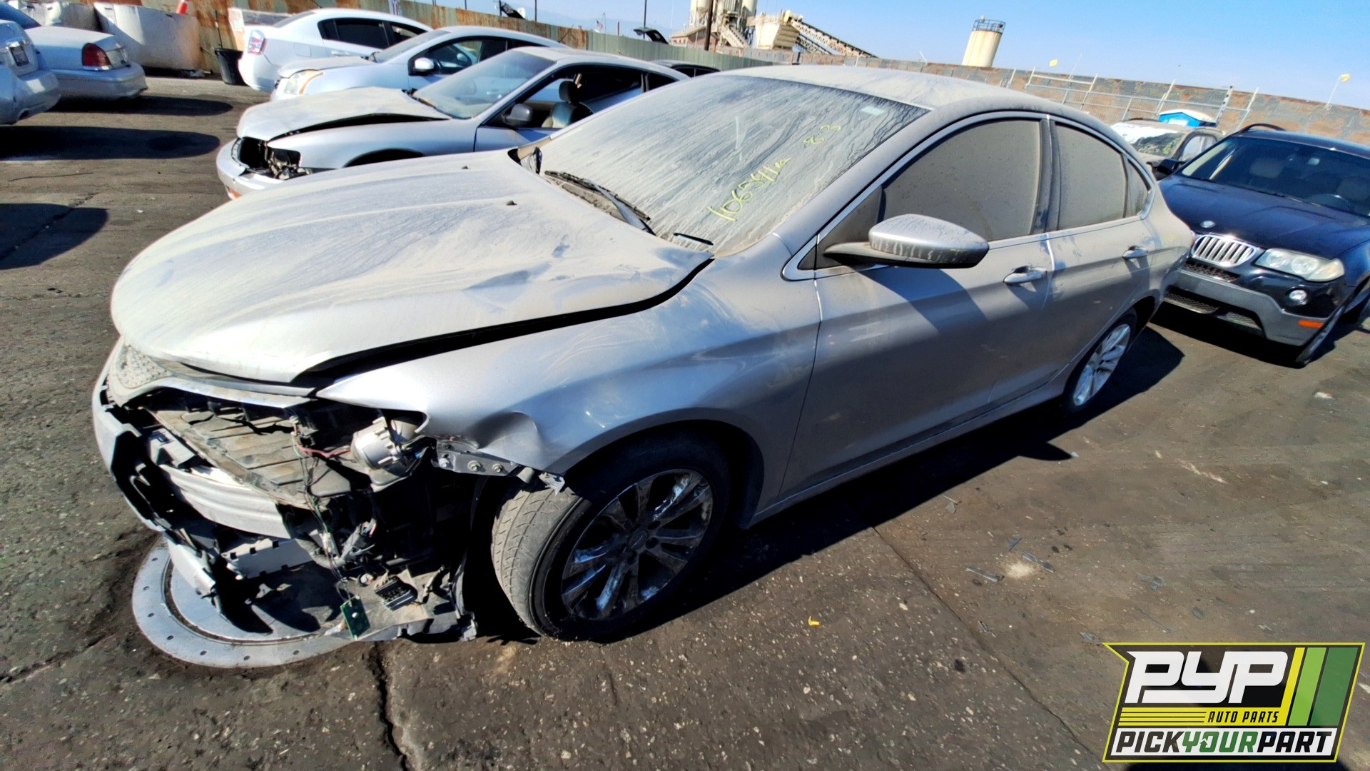 2015 CHRYSLER 200 partes disponibles