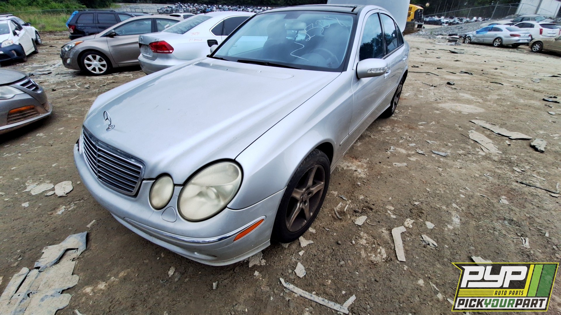 2005 MERCEDES-BENZ E500 partes disponibles