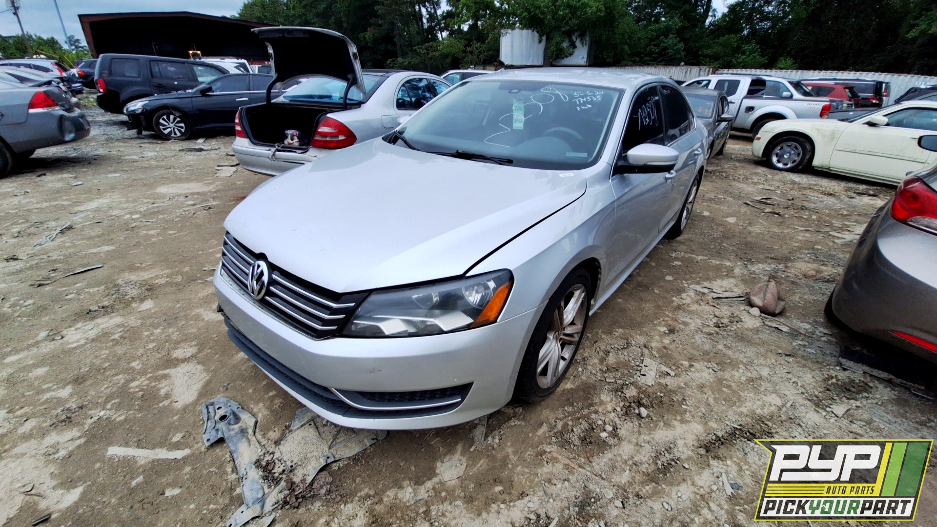 2014 VOLKSWAGEN PASSAT available for parts