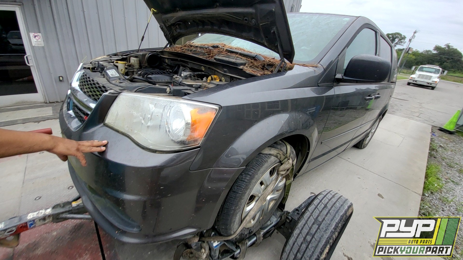 2016 DODGE GRAND CARAVAN available for parts