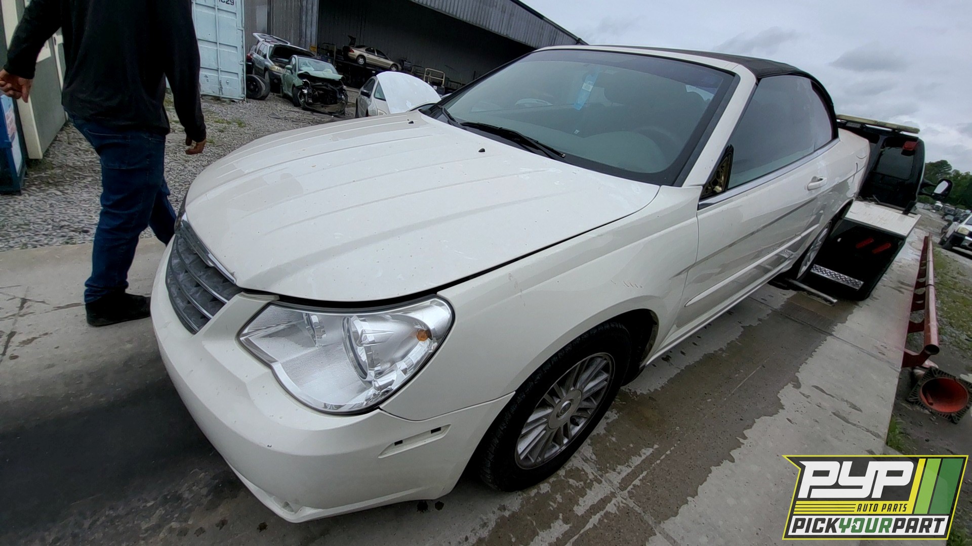 2008 CHRYSLER SEBRING available for parts