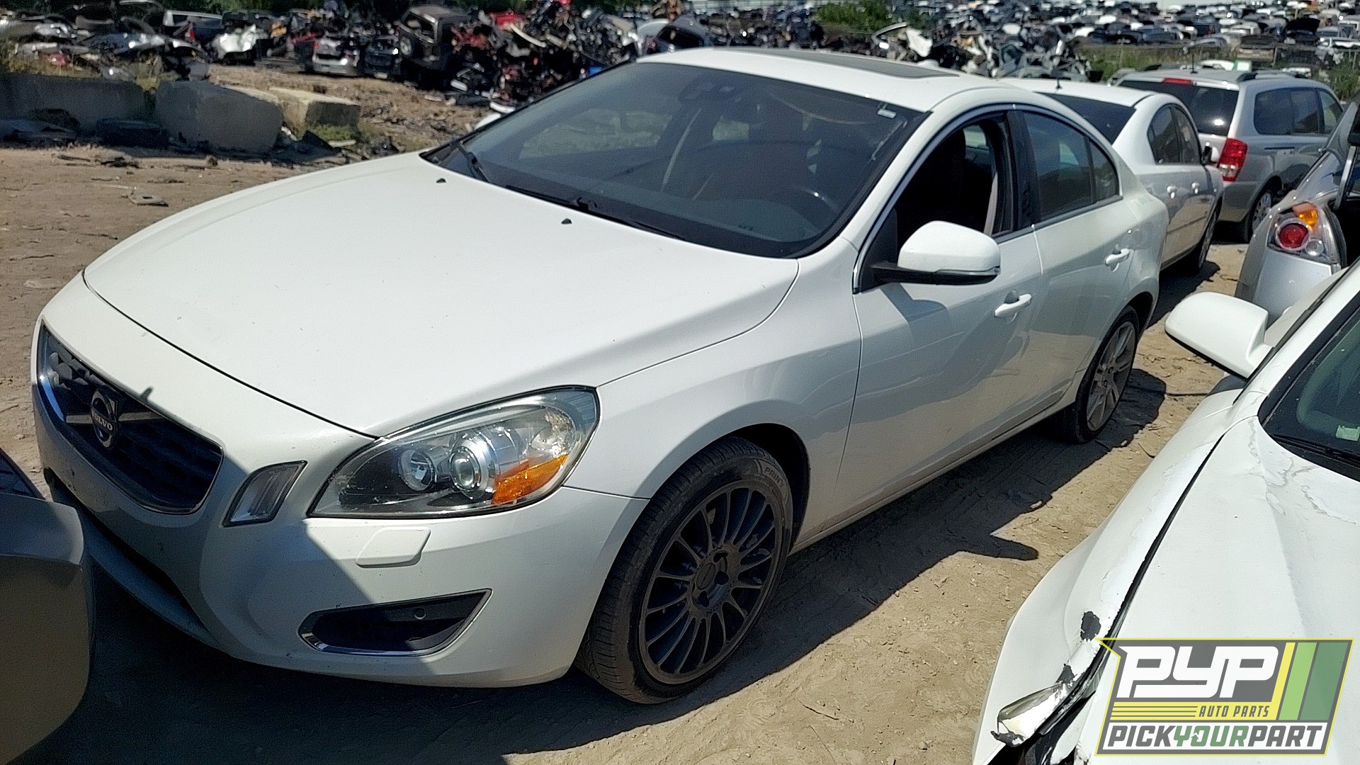 2011 VOLVO S60 available for parts