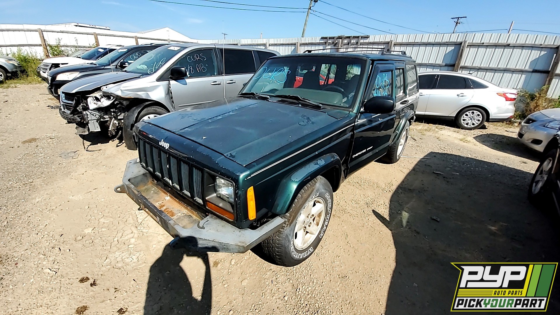 2001 JEEP CHEROKEE available for parts