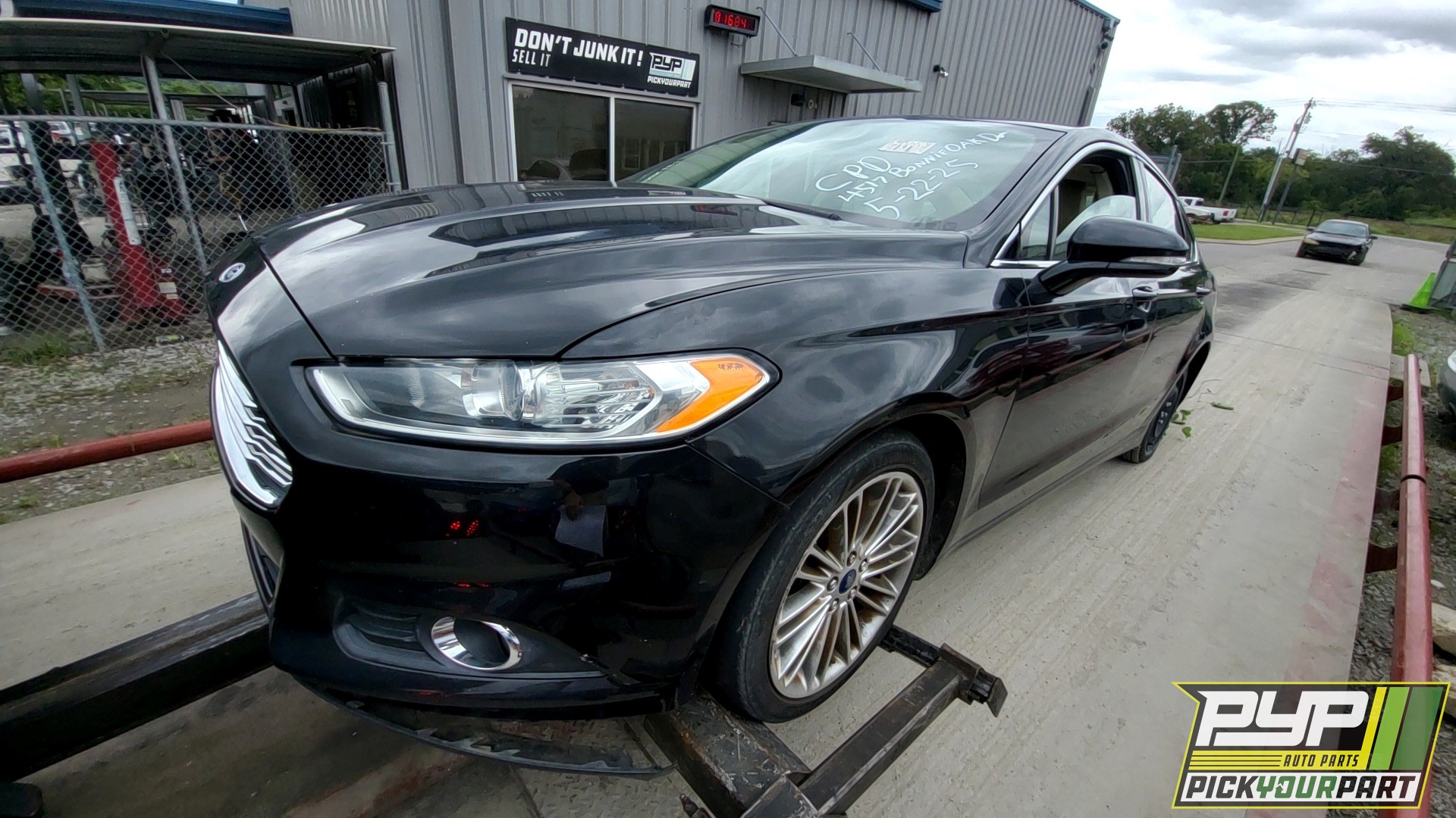 2015 FORD FUSION available for parts