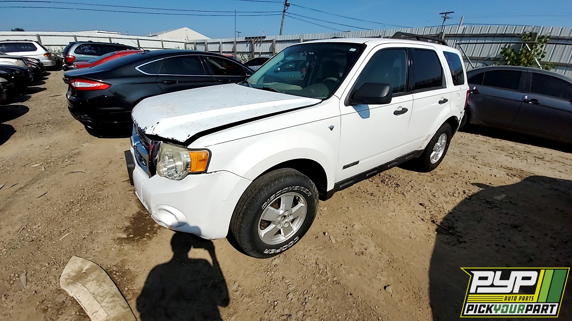 2008 FORD ESCAPE available for parts