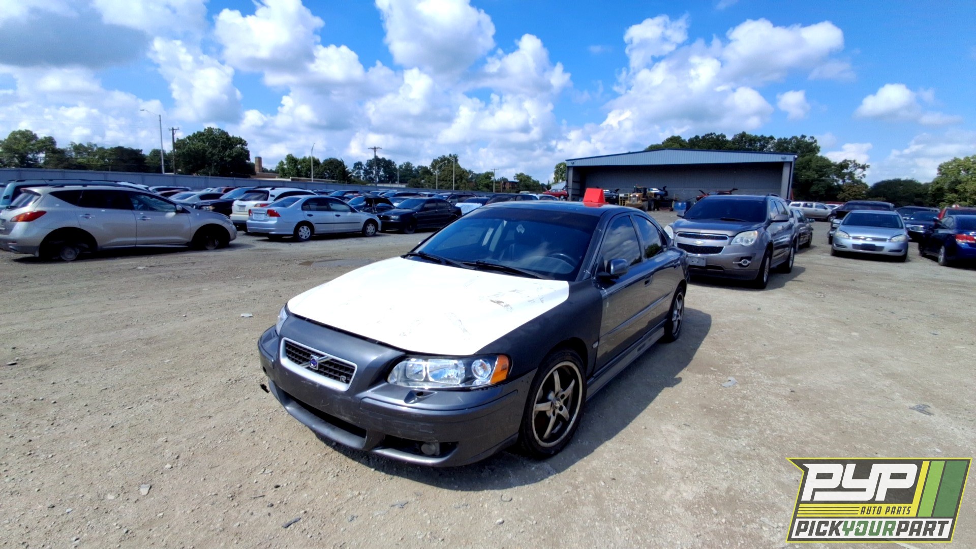 2005 VOLVO S60 available for parts