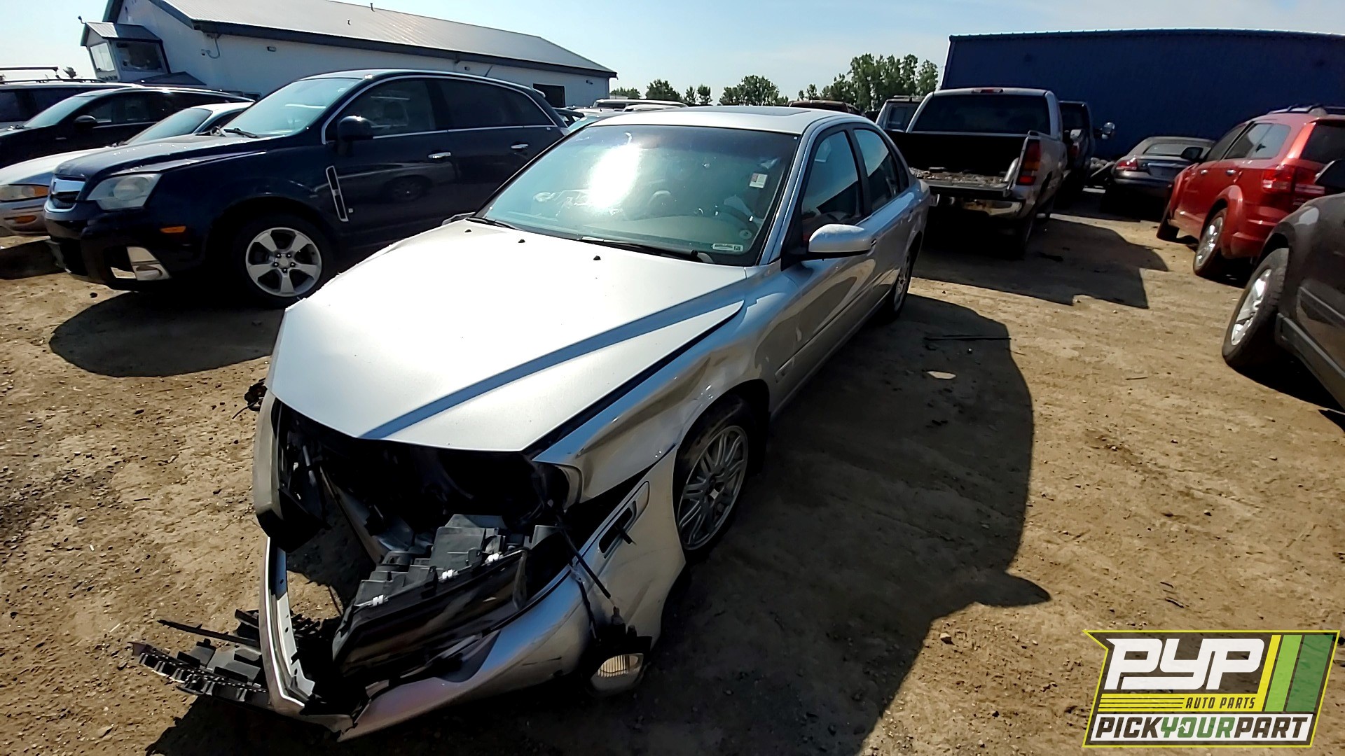 2004 VOLVO S80 available for parts