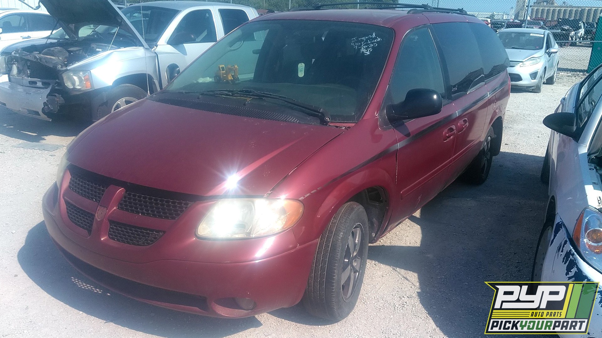 2005 DODGE GRAND CARAVAN available for parts