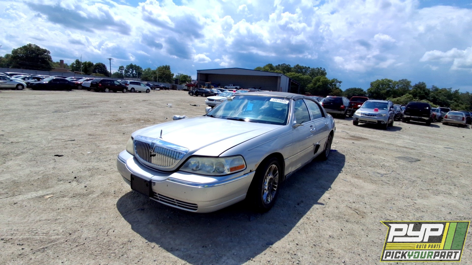 2004 LINCOLN TOWN CAR partes disponibles