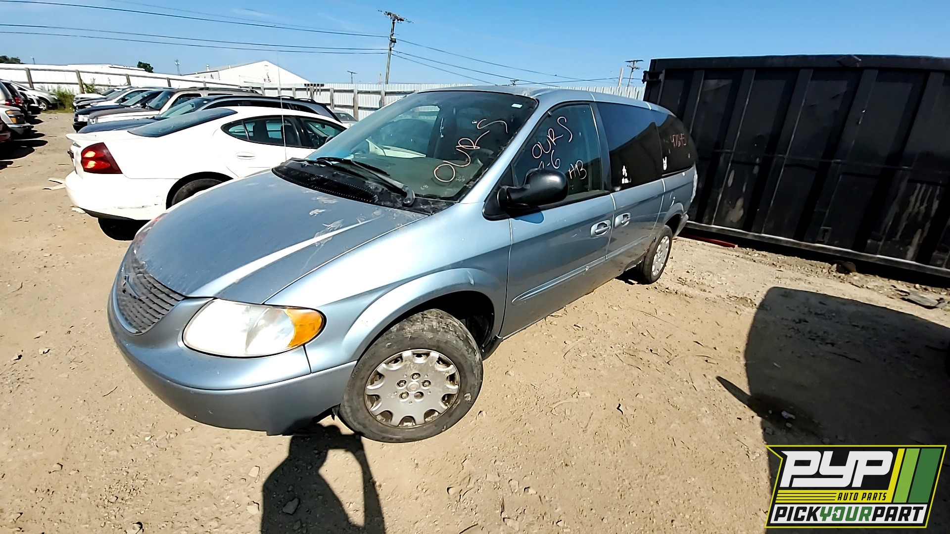 2003 CHRYSLER TOWN & COUNTRY available for parts