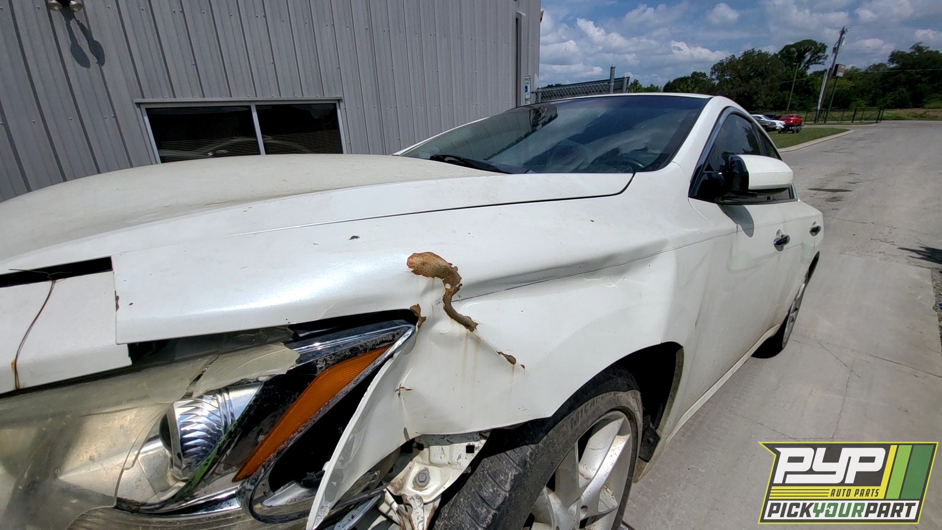 2013 NISSAN MAXIMA available for parts
