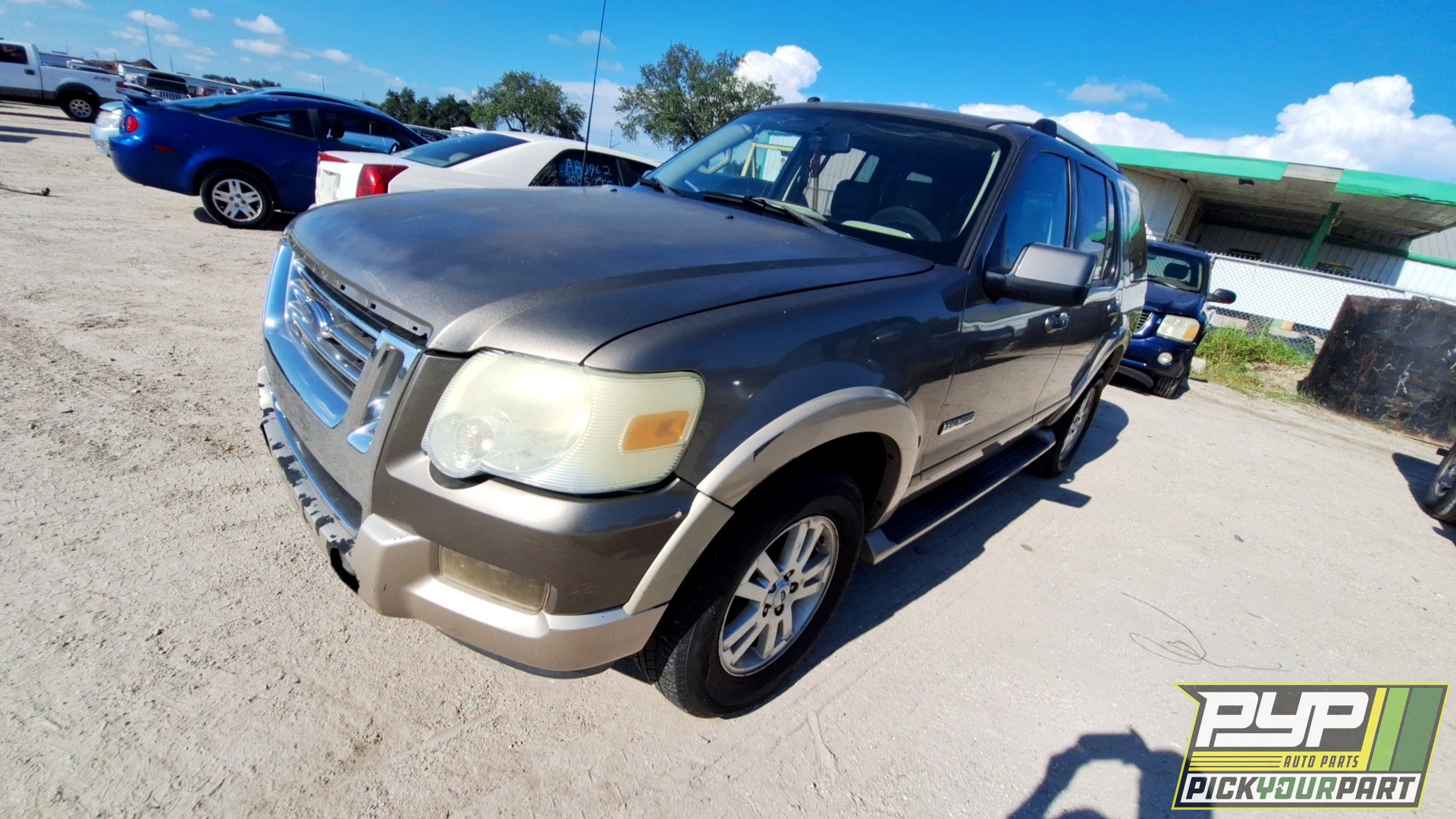 2006 FORD EXPLORER available for parts