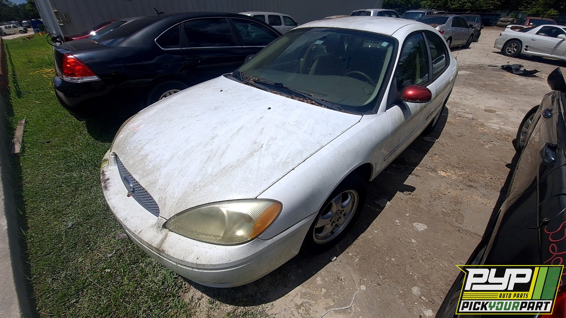 2006 FORD TAURUS available for parts