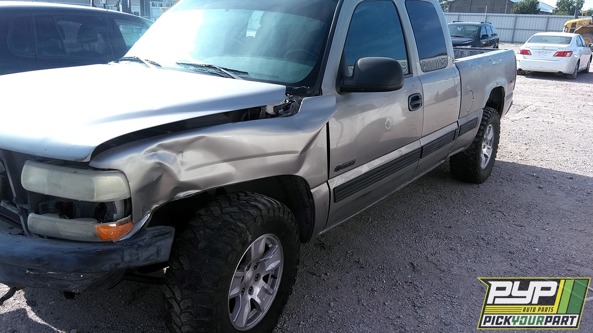 2001 CHEVROLET SILVERADO 1500 available for parts