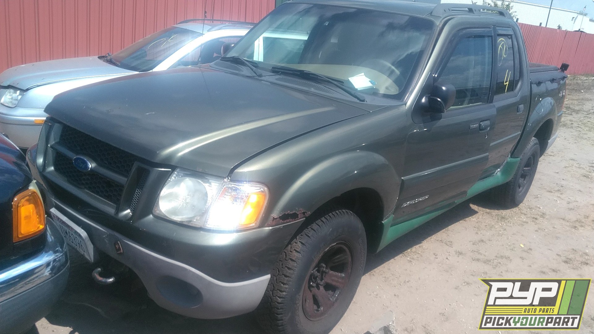 2001 FORD EXPLORER SPORT TRAC available for parts