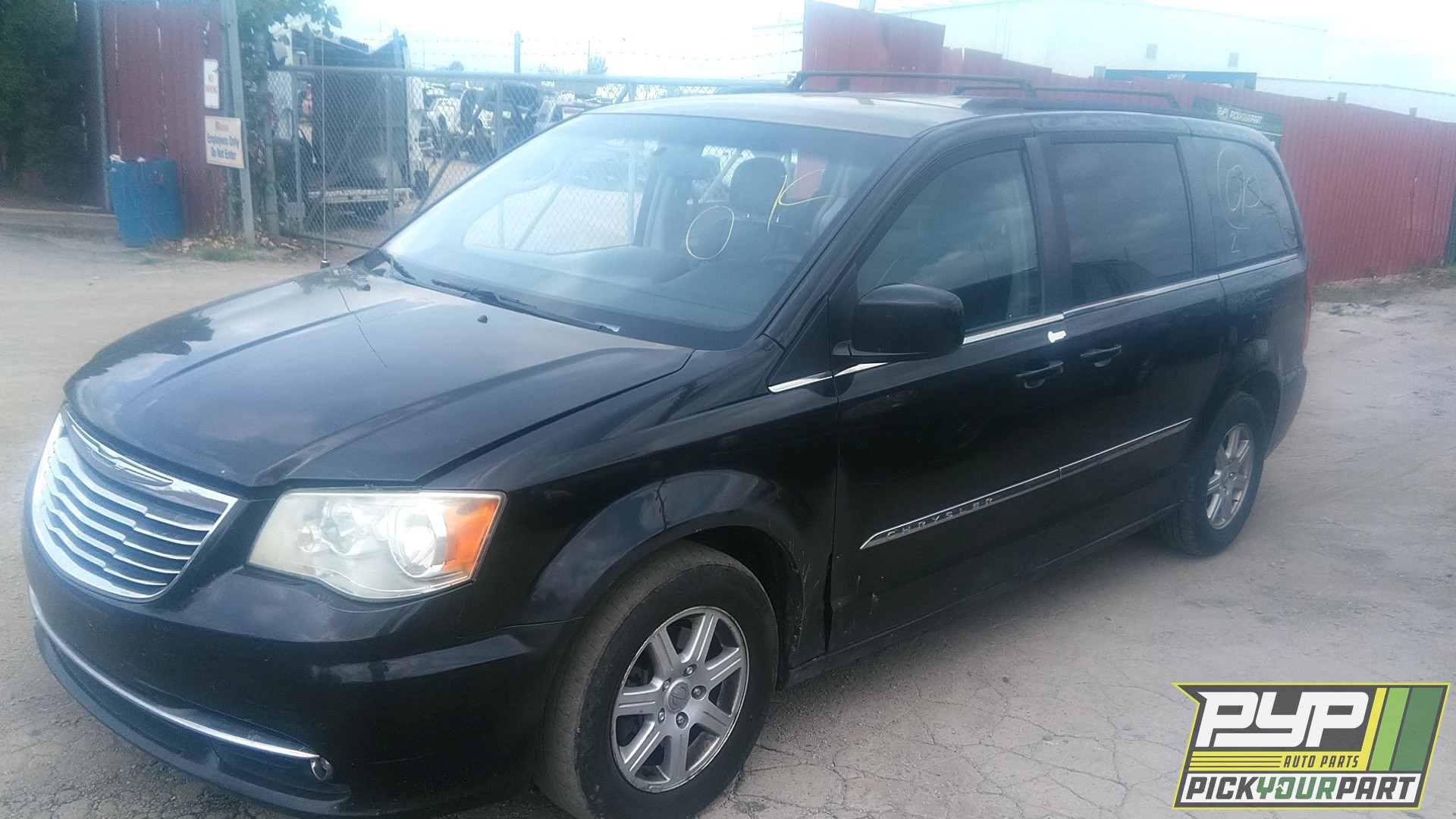 2012 CHRYSLER TOWN & COUNTRY partes disponibles